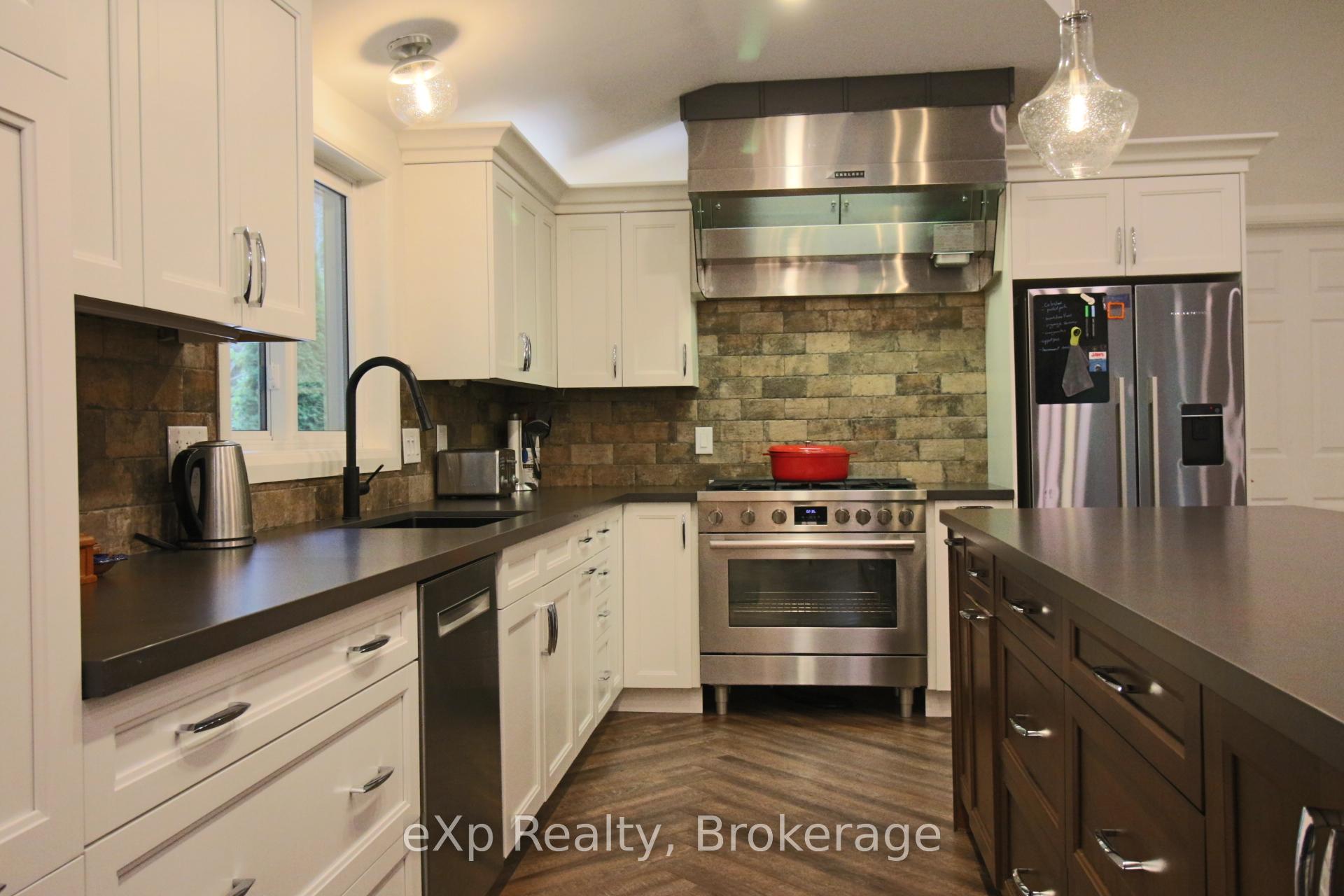 Photo 13 of 208 Pellisier Street, Grey Highlands — HOMEH