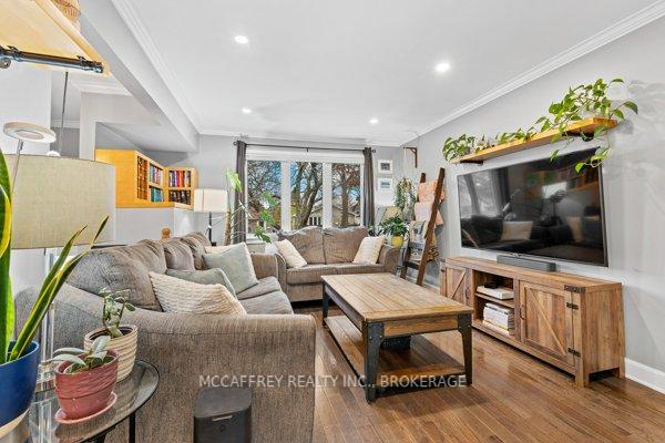 Photo 19 of 105 Dauphin Avenue, Kingston — HOMEH