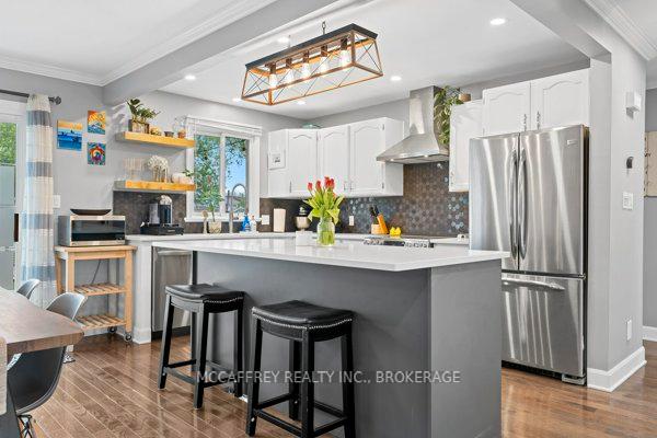 Photo 11 of 105 Dauphin Avenue, Kingston — HOMEH