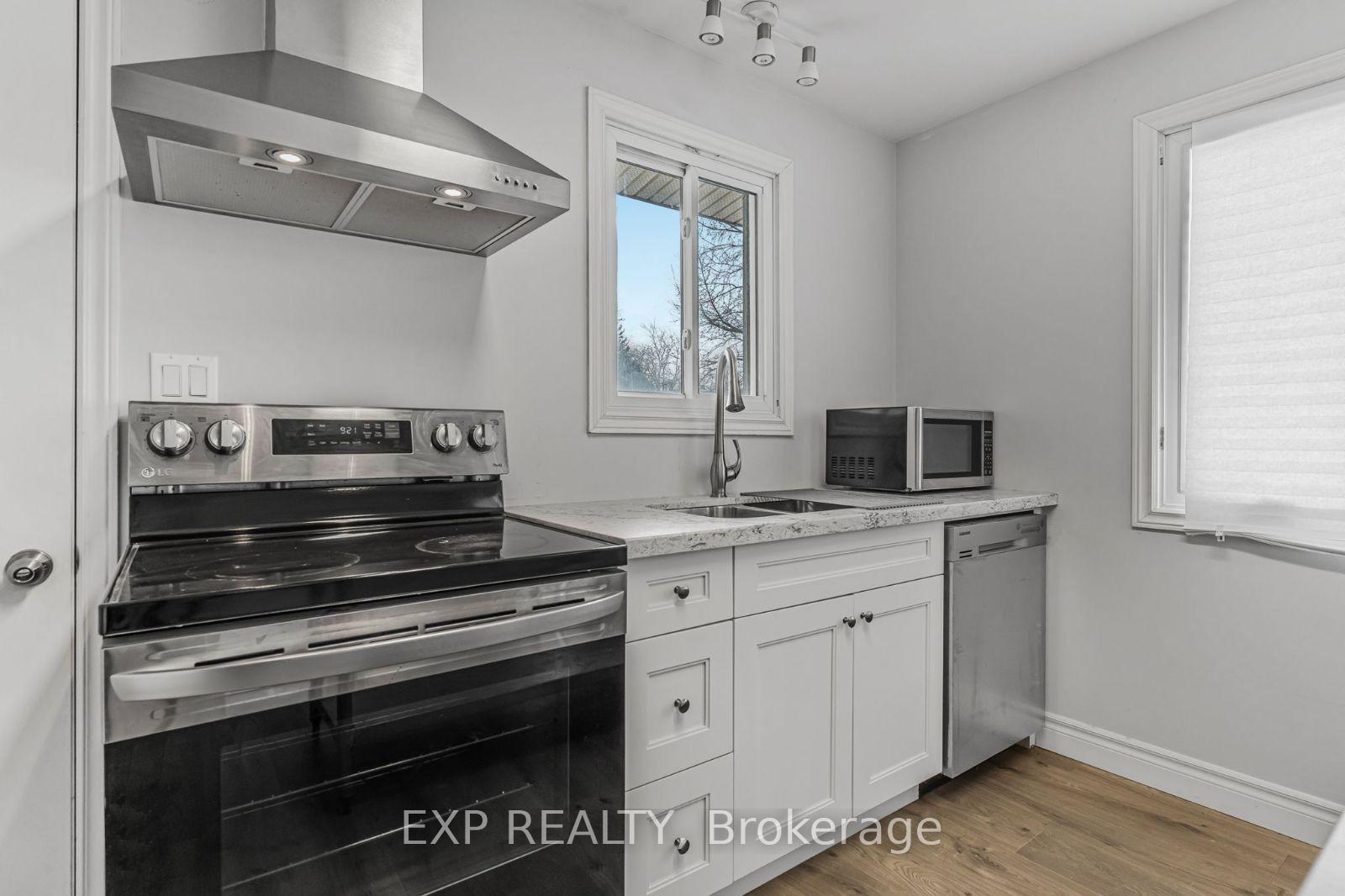Photo 29 of 97 Village Road, St. Catharines, Glendale/Glenridge — HOMEH