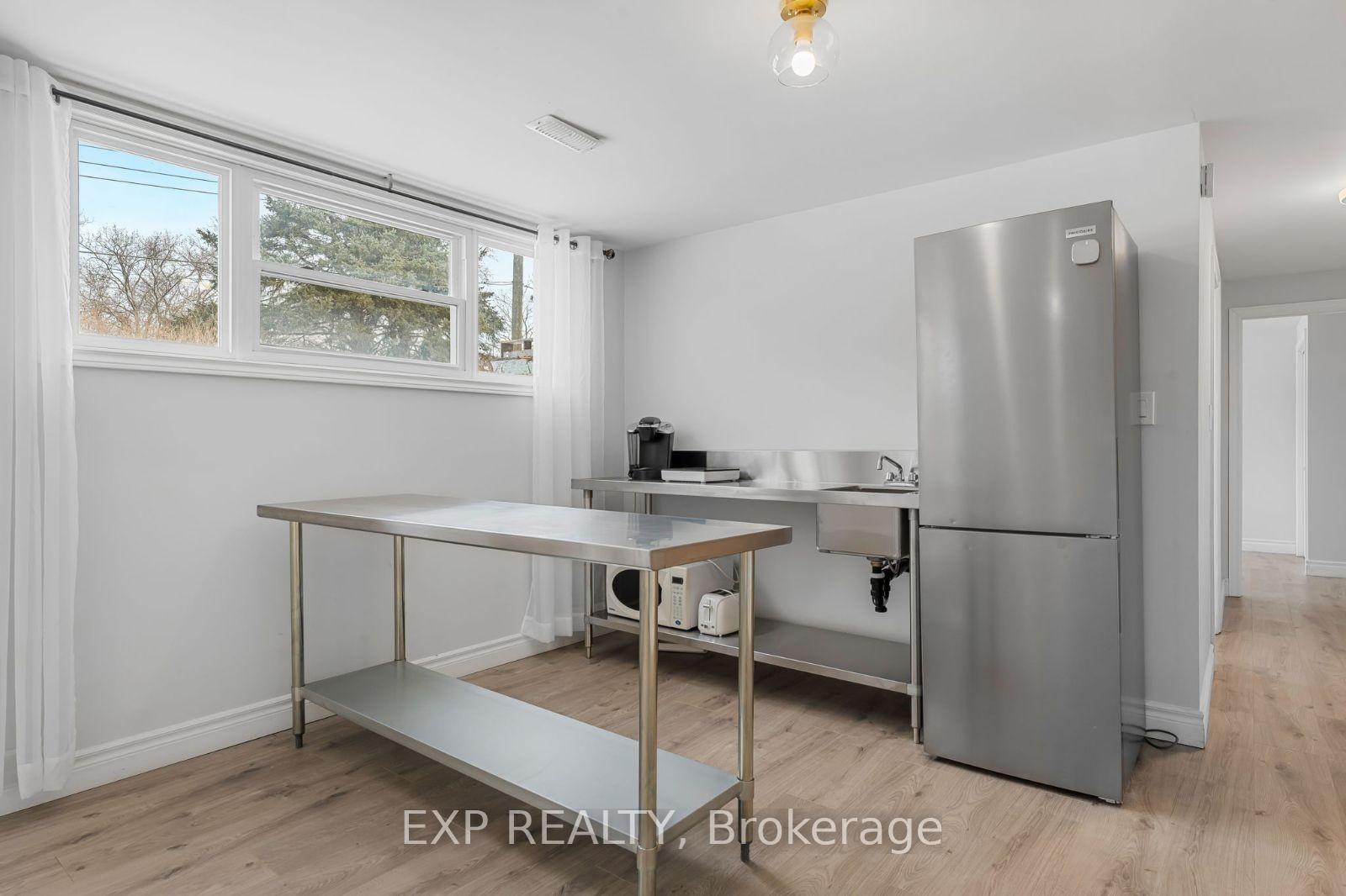 Photo 18 of 97 Village Road, St. Catharines, Glendale/Glenridge — HOMEH