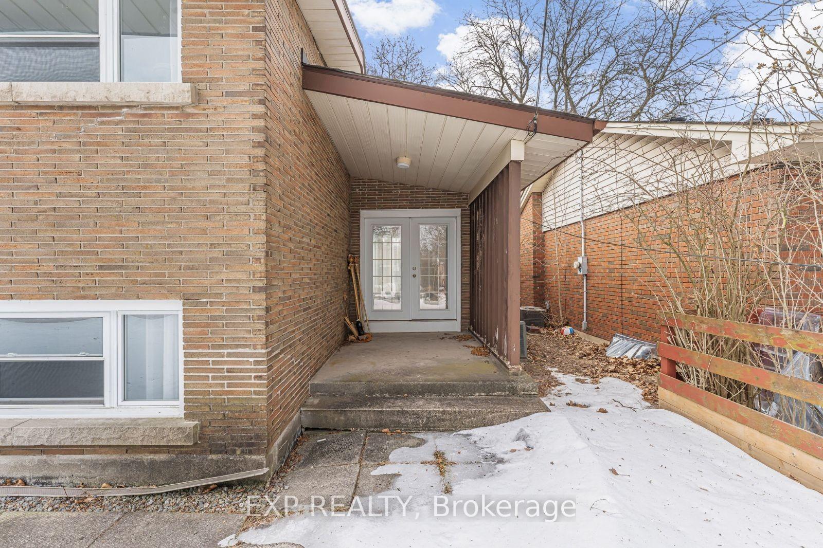 Photo 26 of 97 Village Road, St. Catharines, Glendale/Glenridge — HOMEH