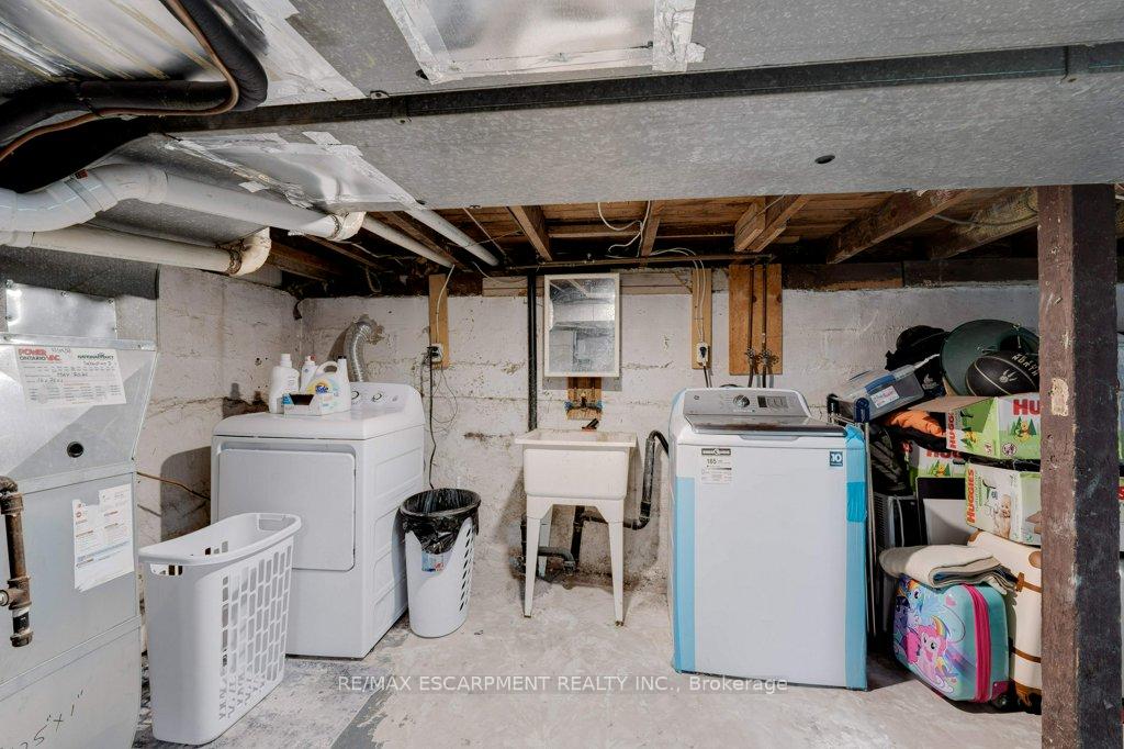 Photo 20 of 89 Albany Avenue, Hamilton, Homeside — HOMEH