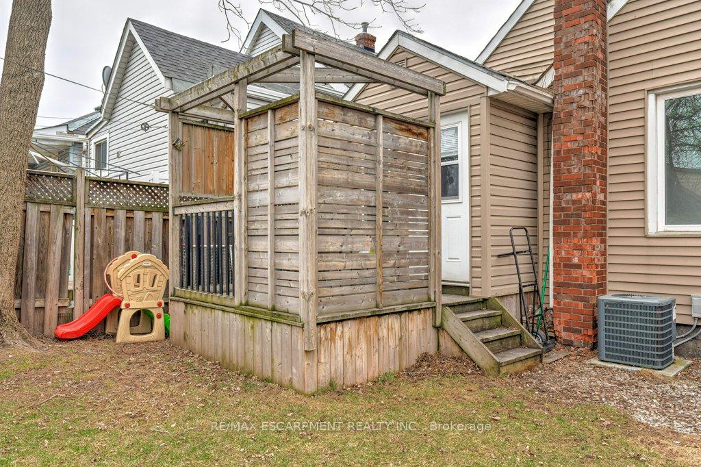 Photo 34 of 89 Albany Avenue, Hamilton, Homeside — HOMEH