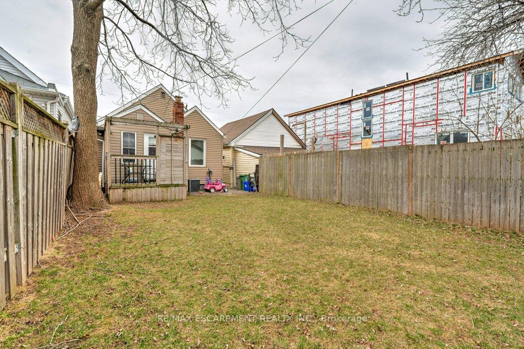 Photo 29 of 89 Albany Avenue, Hamilton, Homeside — HOMEH