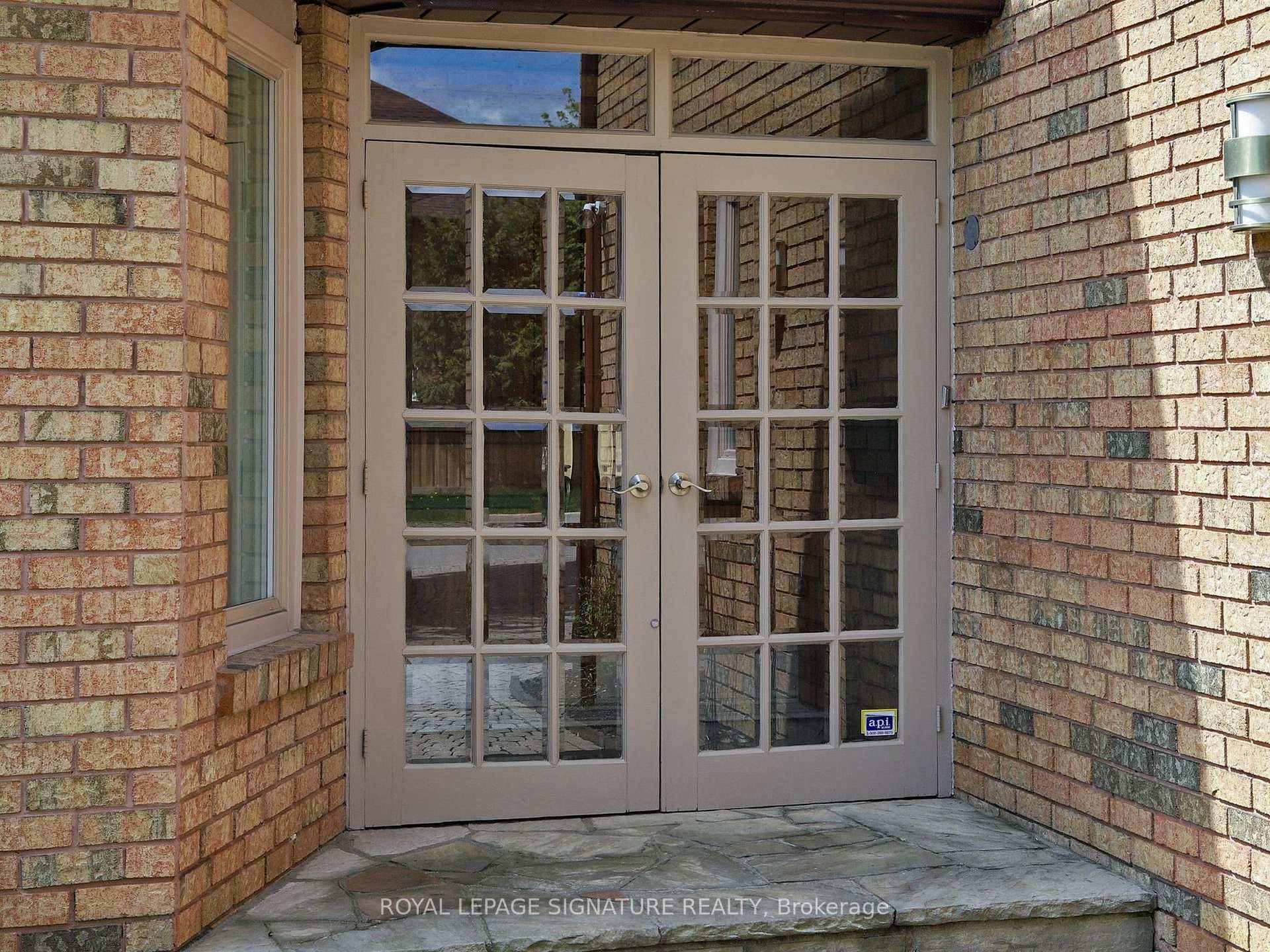 Photo 30 of 18 Prince Edward Boulevard, Markham, Thornlea — HOMEH