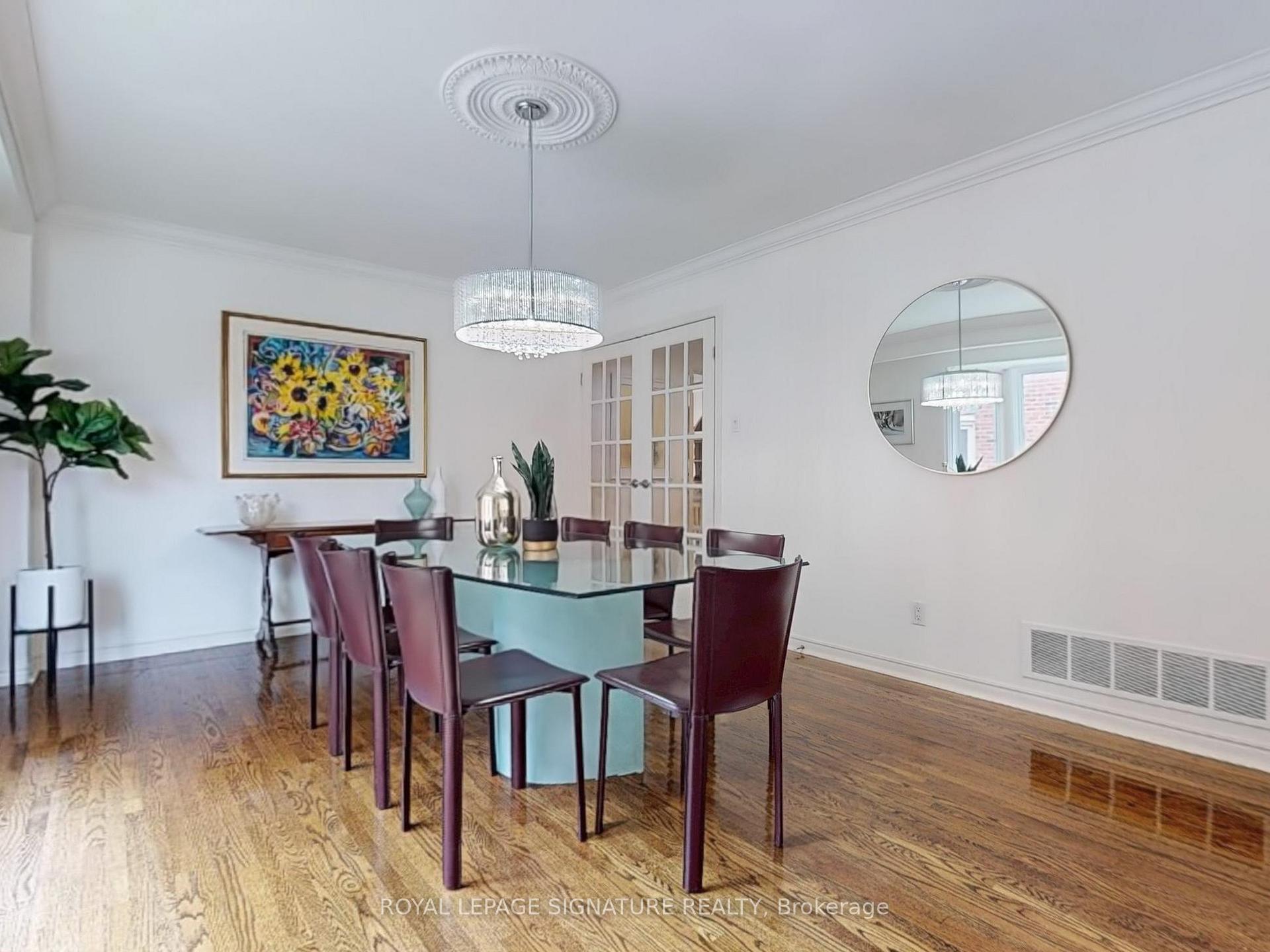 Photo 12 of 18 Prince Edward Boulevard, Markham, Thornlea — HOMEH