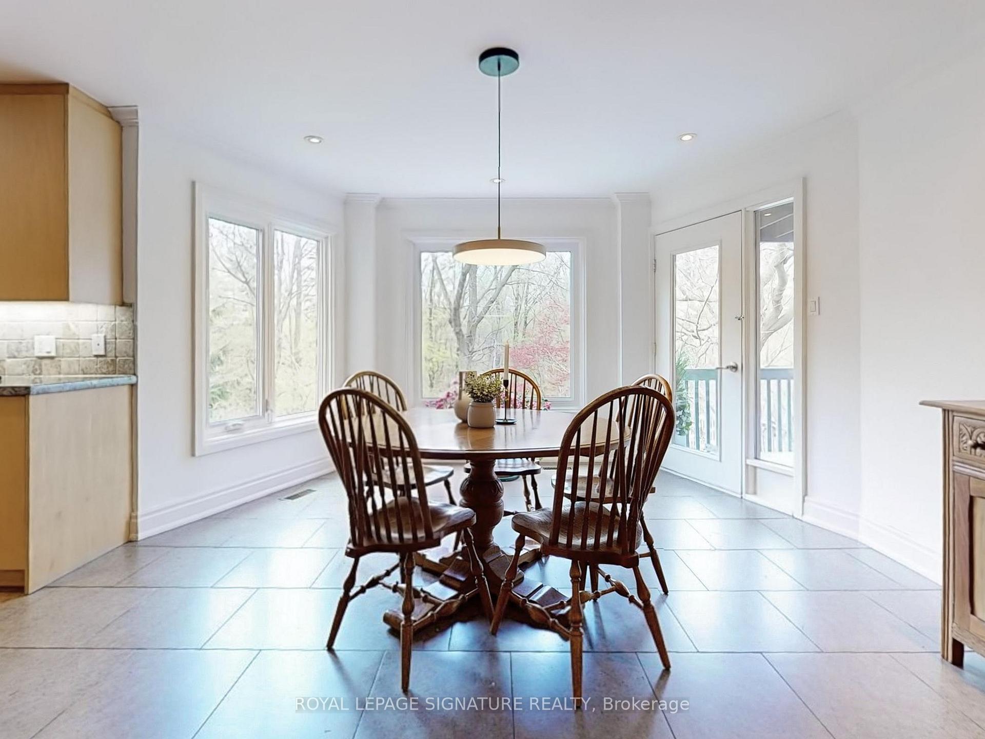 Photo 9 of 18 Prince Edward Boulevard, Markham, Thornlea — HOMEH