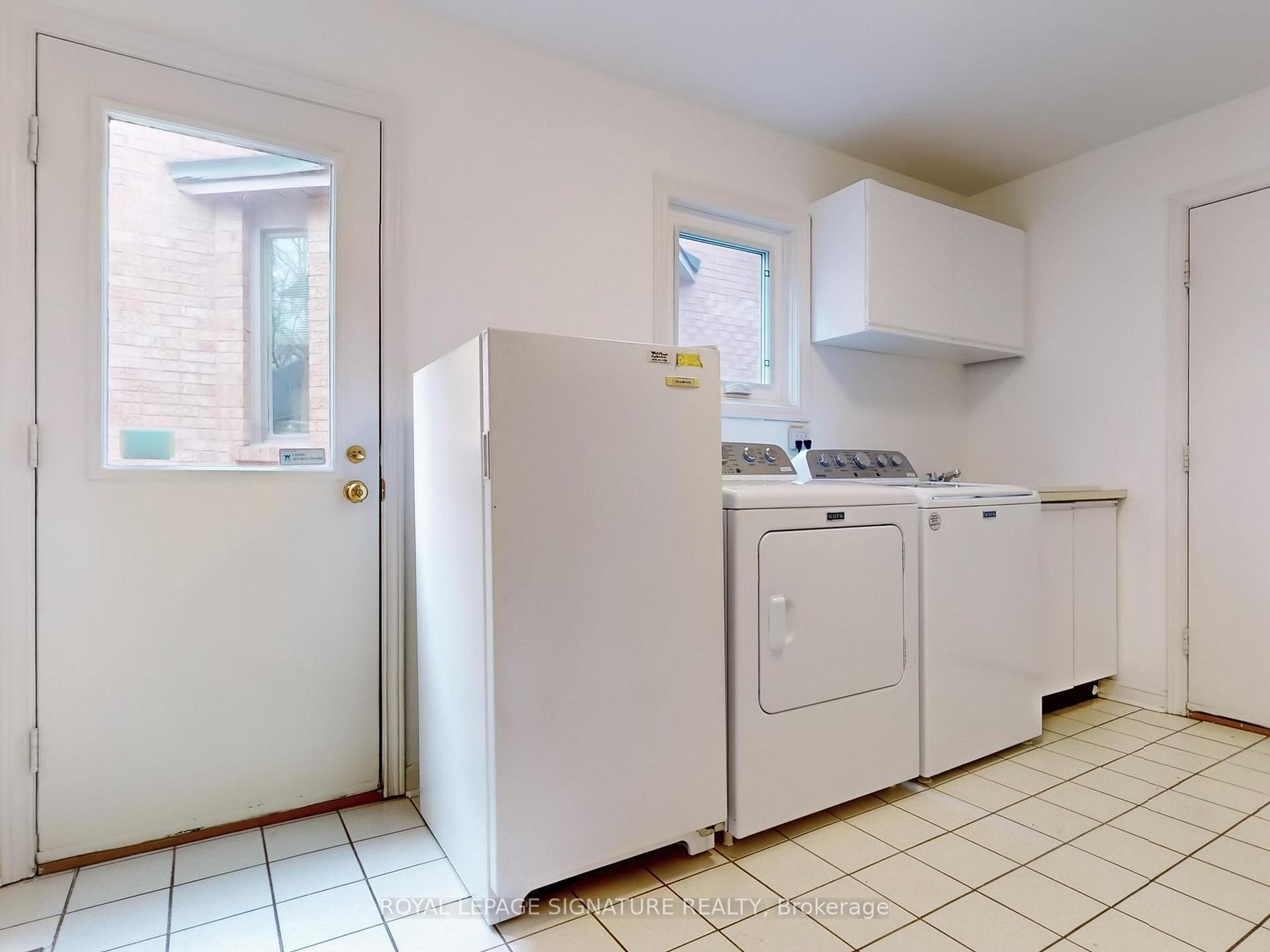 Photo 25 of 18 Prince Edward Boulevard, Markham, Thornlea — HOMEH