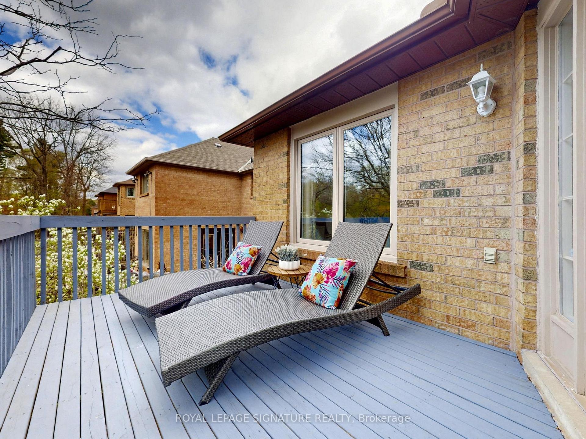 Photo 36 of 18 Prince Edward Boulevard, Markham, Thornlea — HOMEH