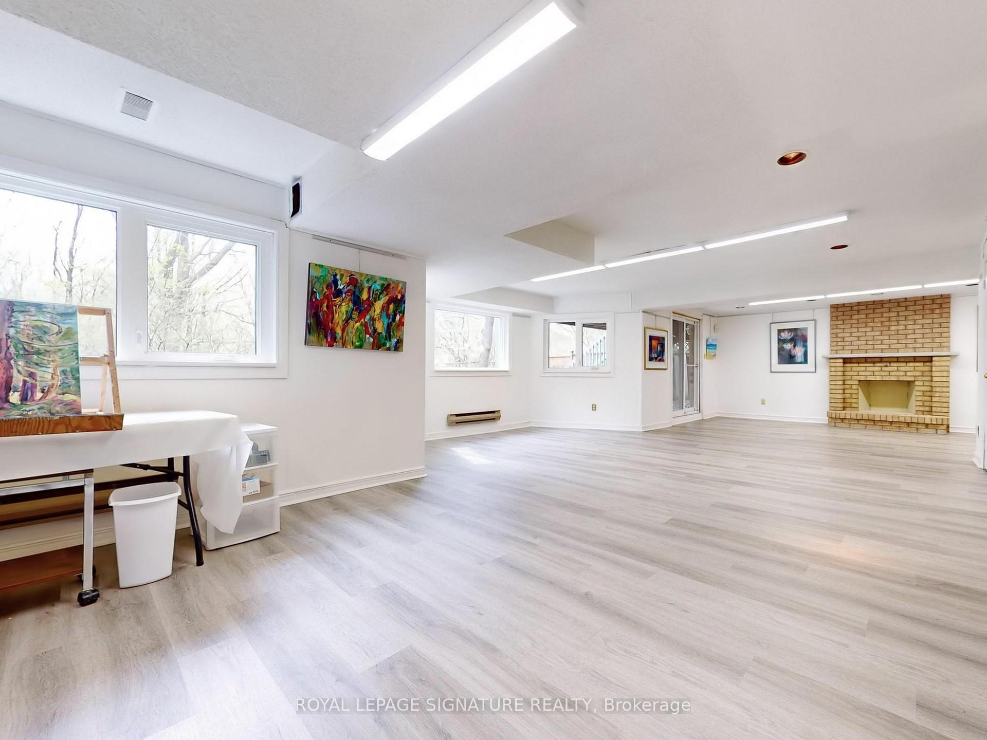 Photo 37 of 18 Prince Edward Boulevard, Markham, Thornlea — HOMEH