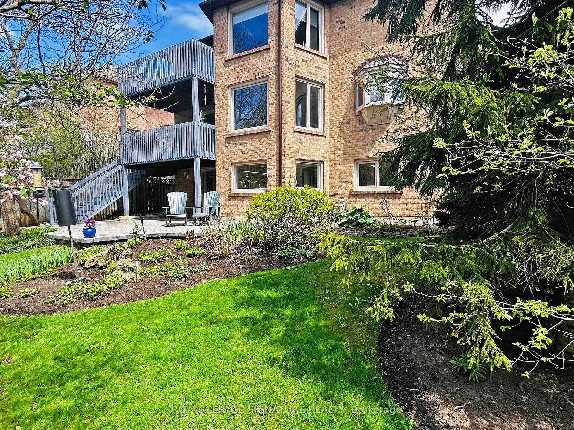 Photo 41 of 18 Prince Edward Boulevard, Markham, Thornlea — HOMEH