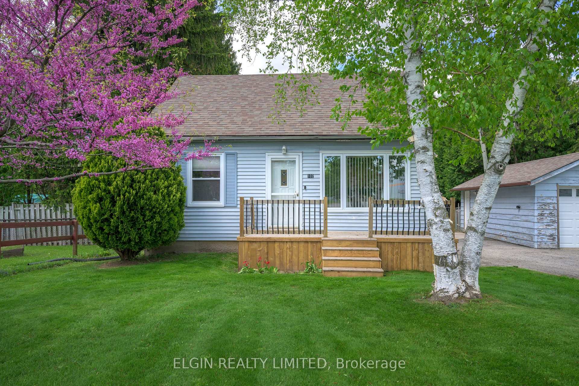 Photo 25 of 102 Edward Street, St. Thomas — HOMEH