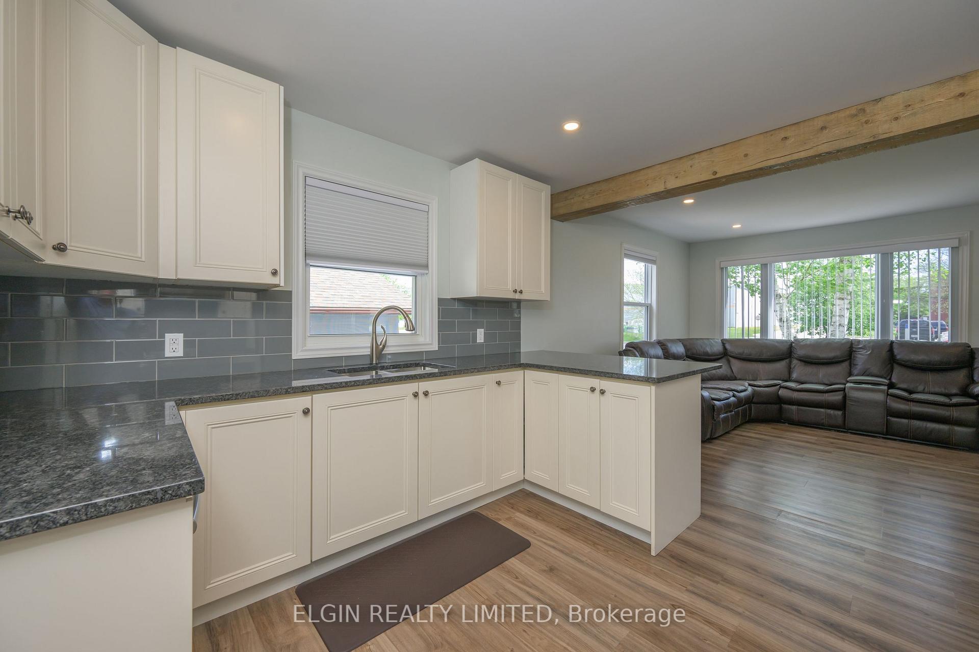 Photo 29 of 102 Edward Street, St. Thomas — HOMEH
