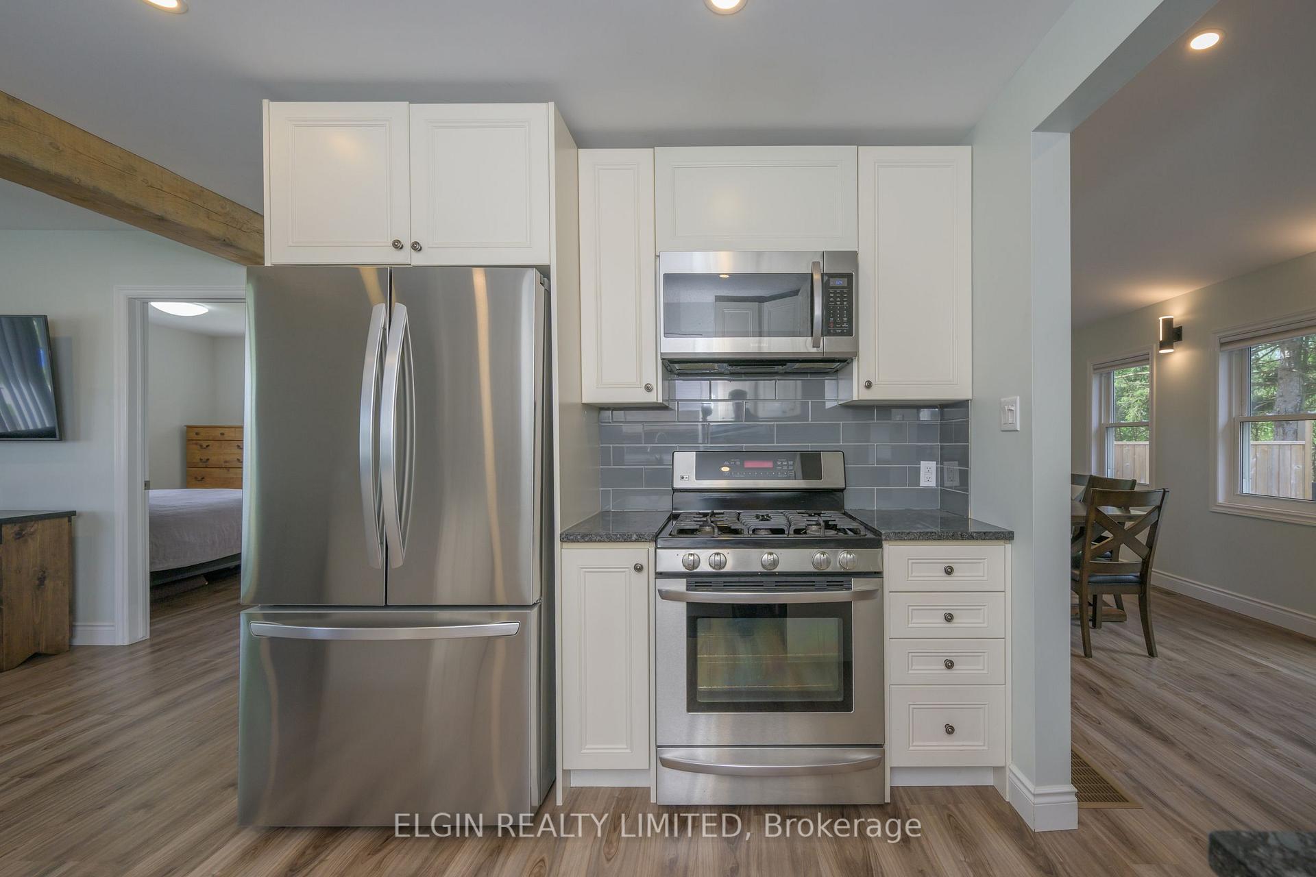 Photo 20 of 102 Edward Street, St. Thomas — HOMEH
