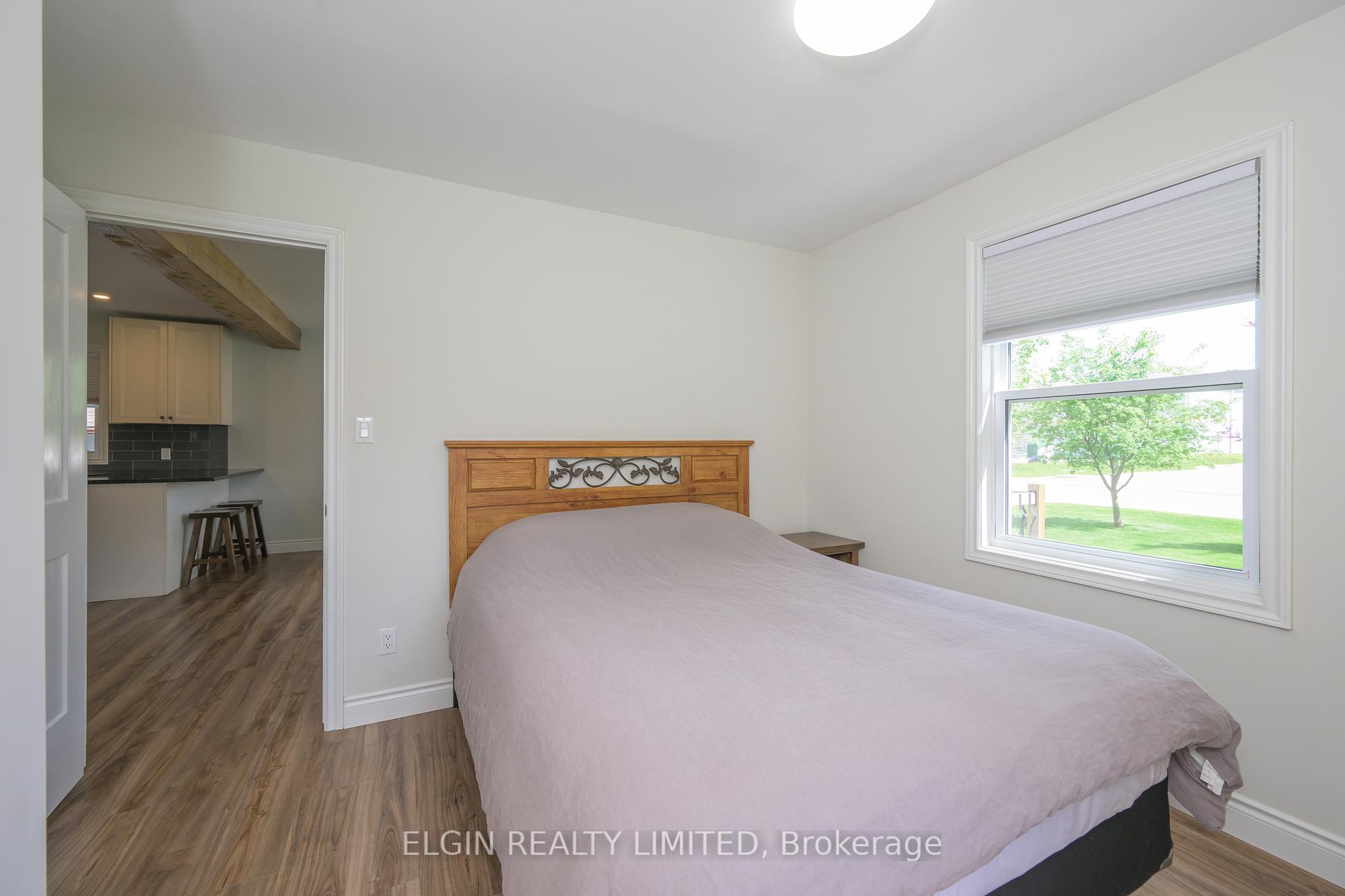 Photo 13 of 102 Edward Street, St. Thomas — HOMEH