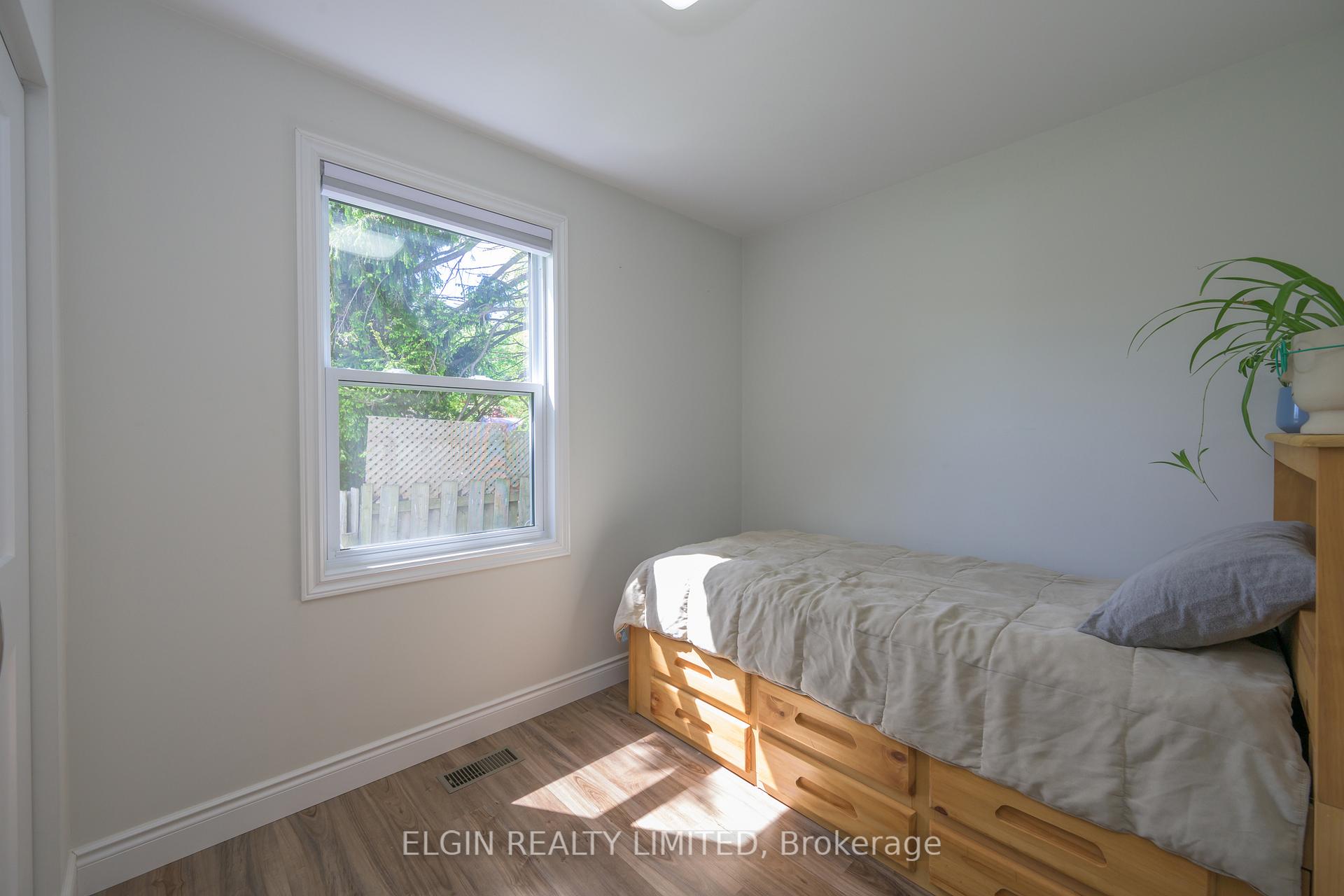 Photo 22 of 102 Edward Street, St. Thomas — HOMEH