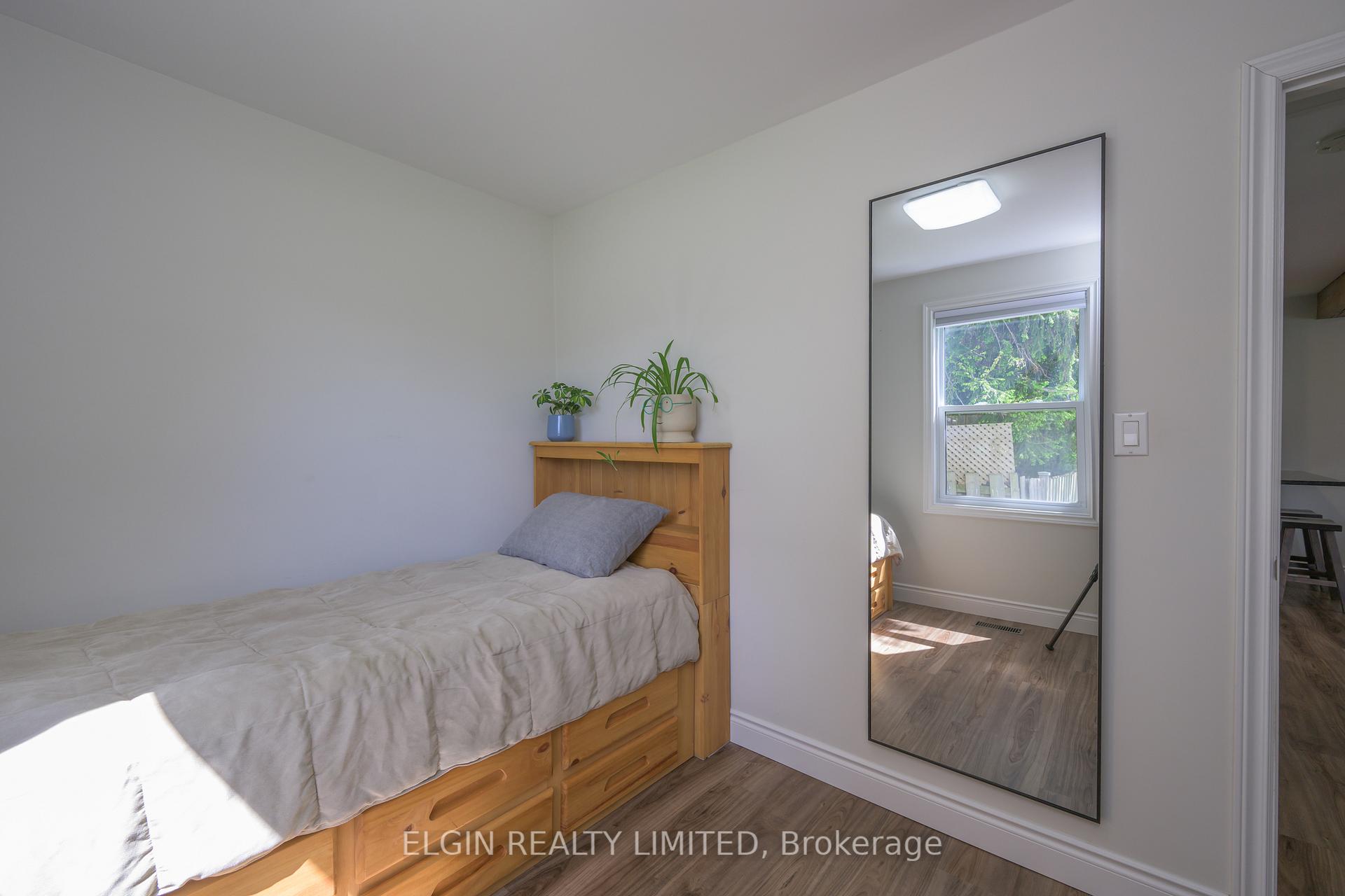 Photo 18 of 102 Edward Street, St. Thomas — HOMEH