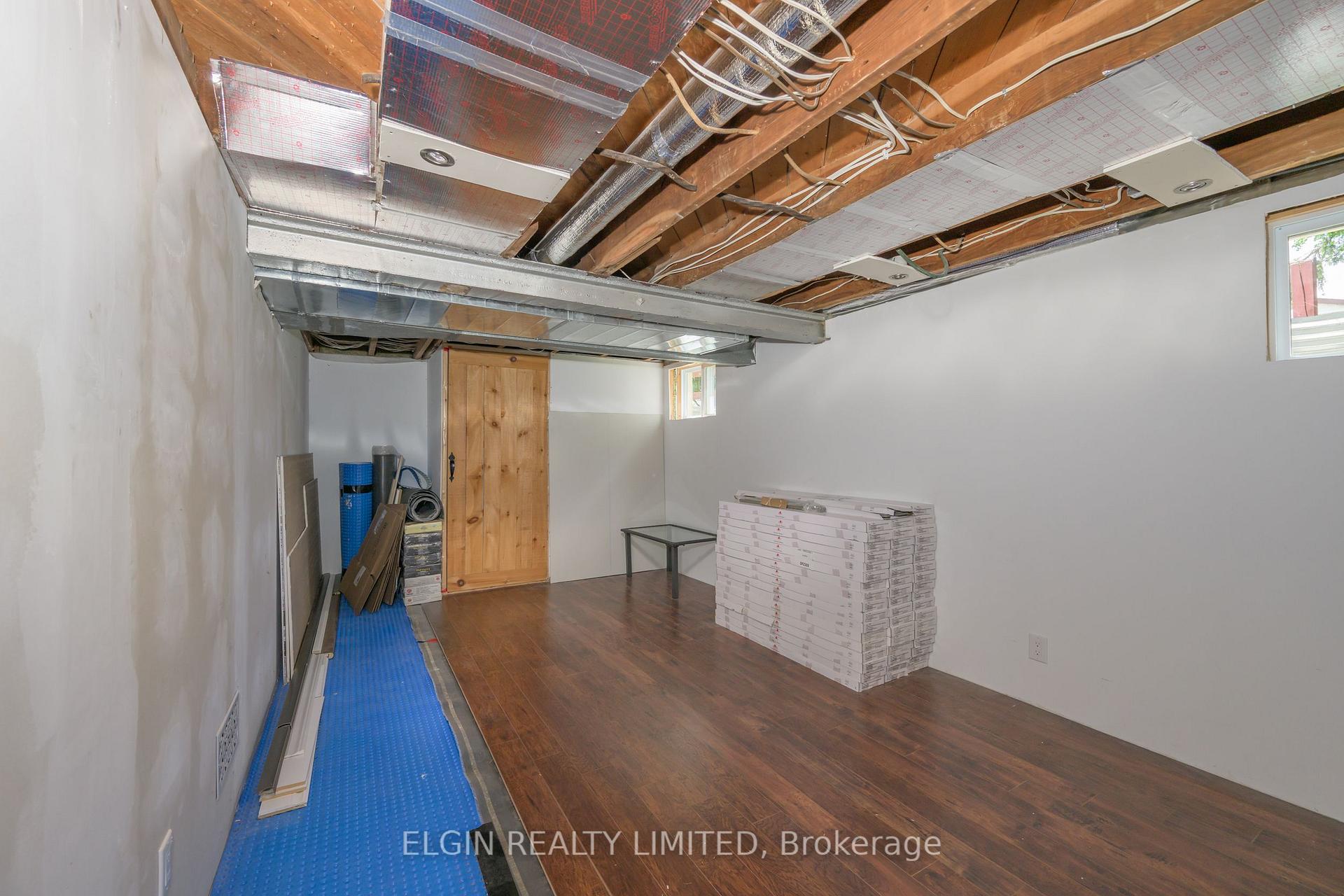 Photo 31 of 102 Edward Street, St. Thomas — HOMEH