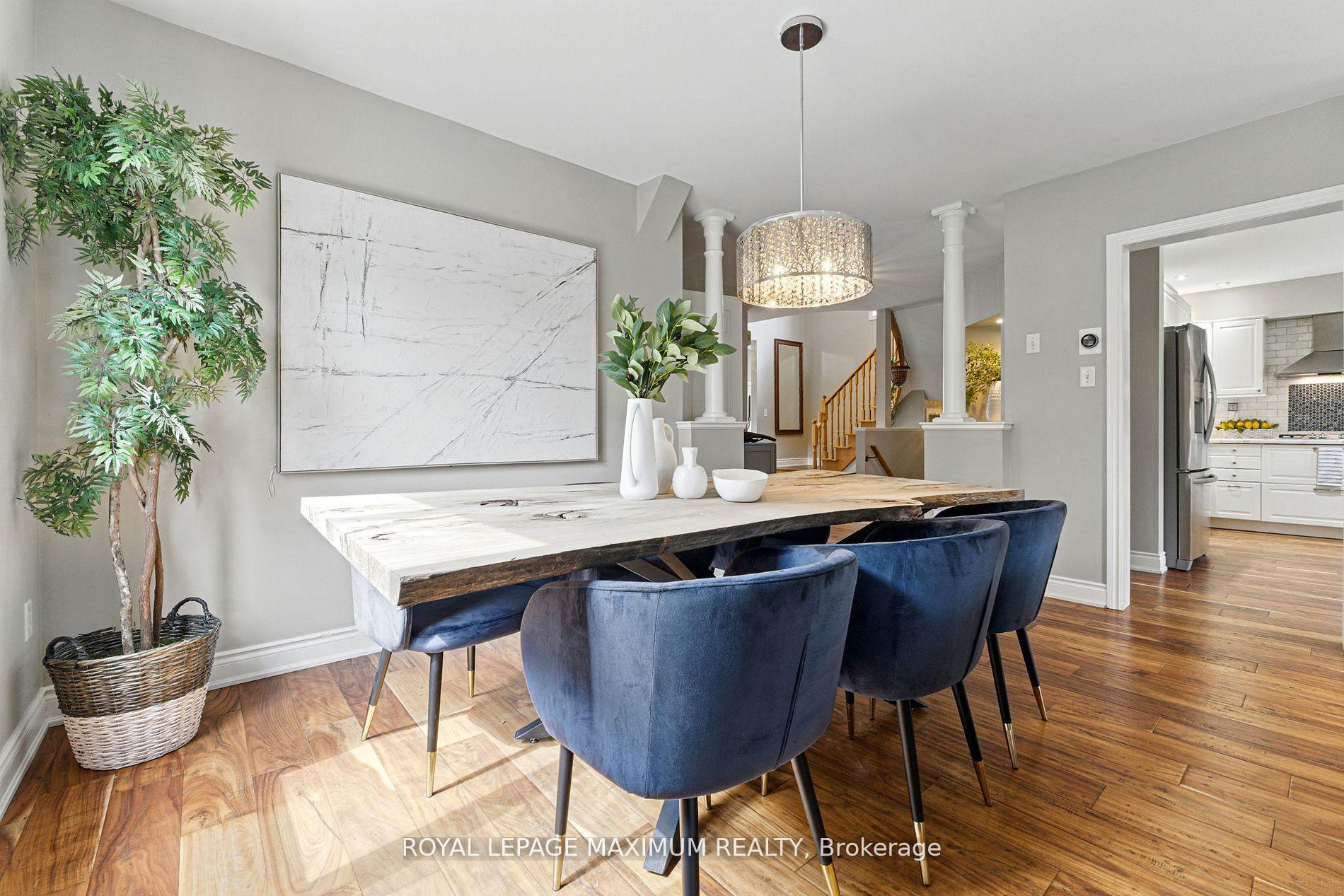 Photo 8 of 104 Lookout Point Court, Vaughan, West Woodbridge — HOMEH