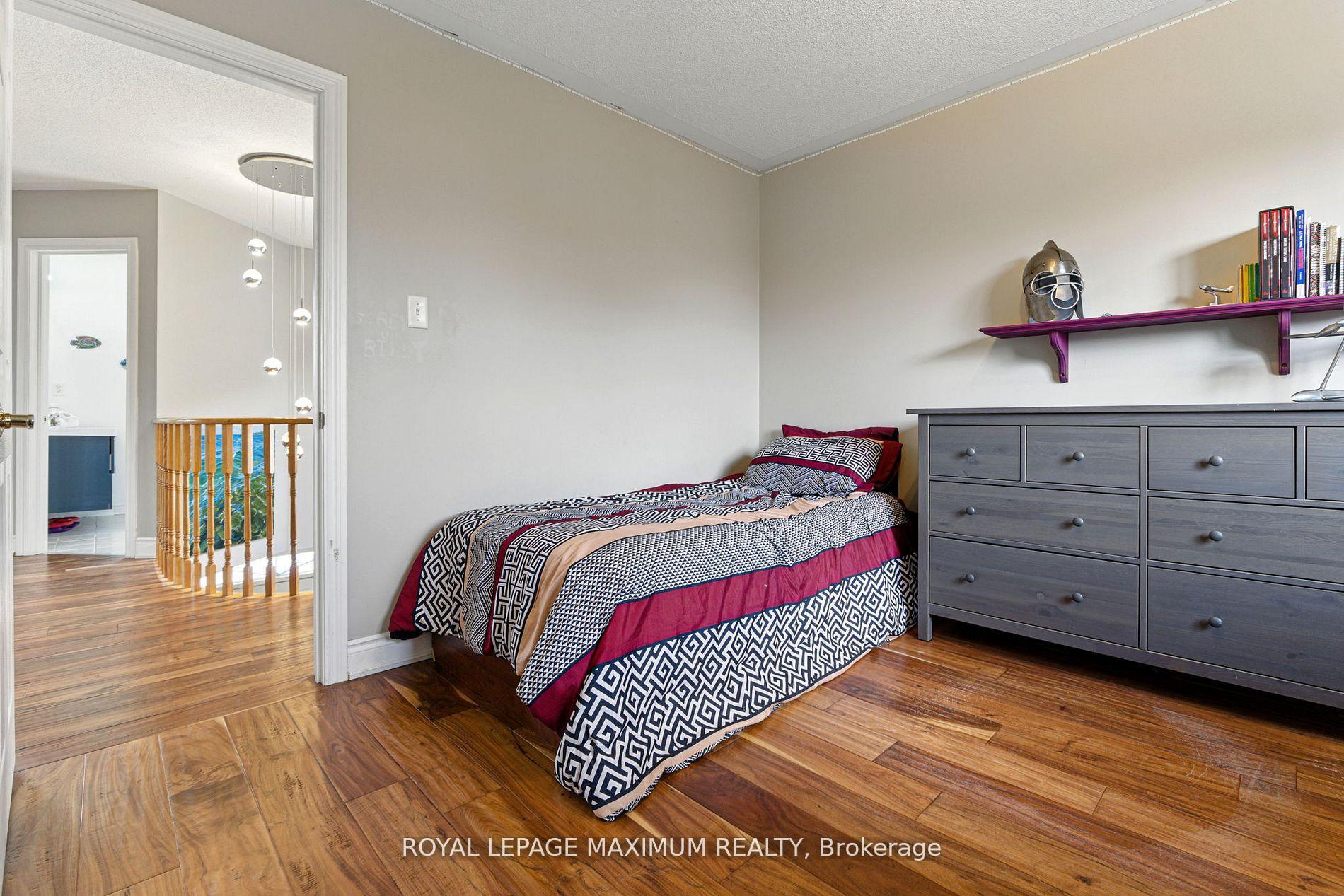 Photo 19 of 104 Lookout Point Court, Vaughan, West Woodbridge — HOMEH