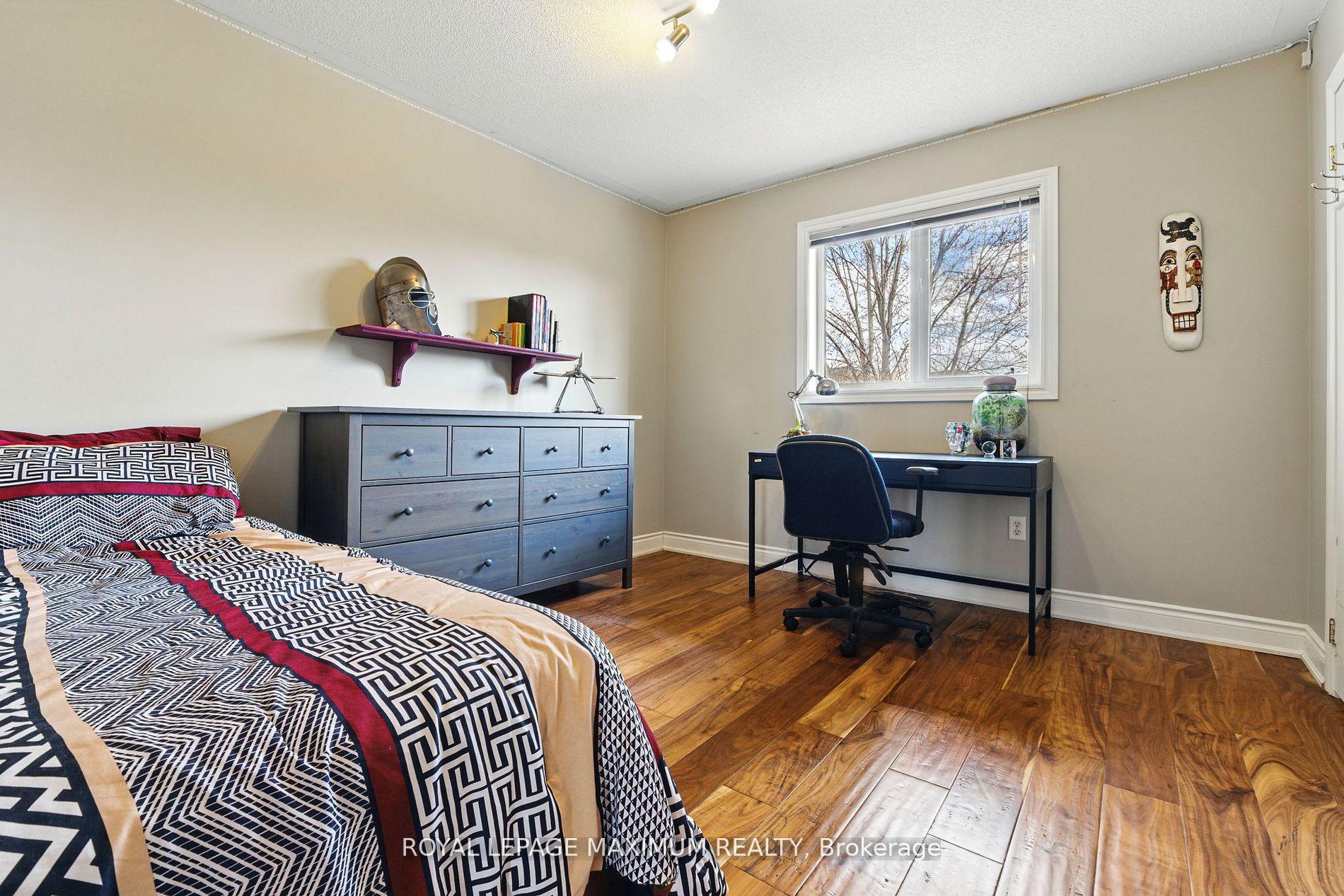 Photo 25 of 104 Lookout Point Court, Vaughan, West Woodbridge — HOMEH