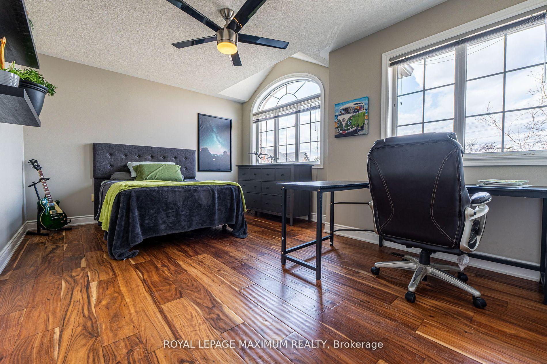 Photo 37 of 104 Lookout Point Court, Vaughan, West Woodbridge — HOMEH