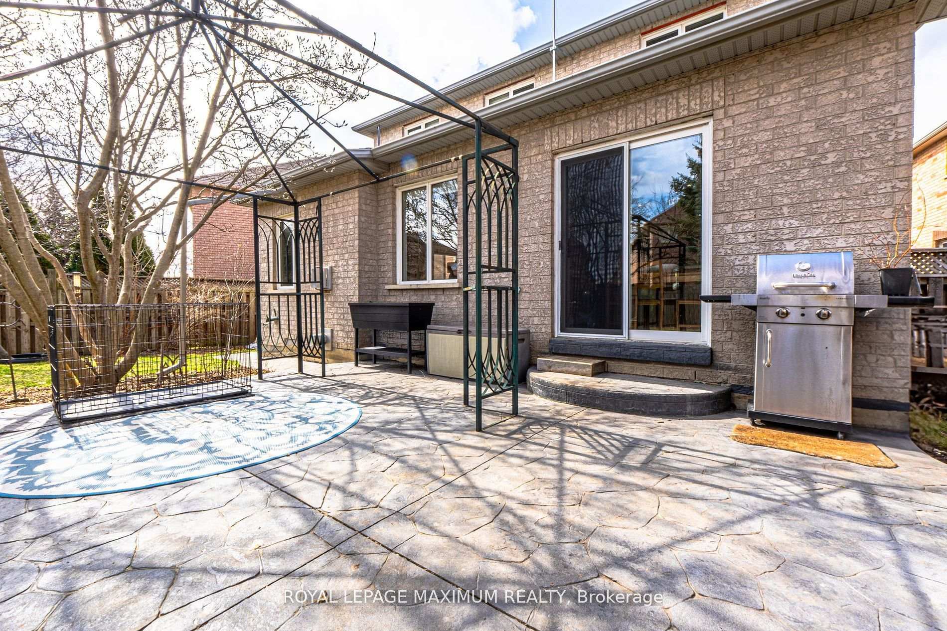 Photo 36 of 104 Lookout Point Court, Vaughan, West Woodbridge — HOMEH