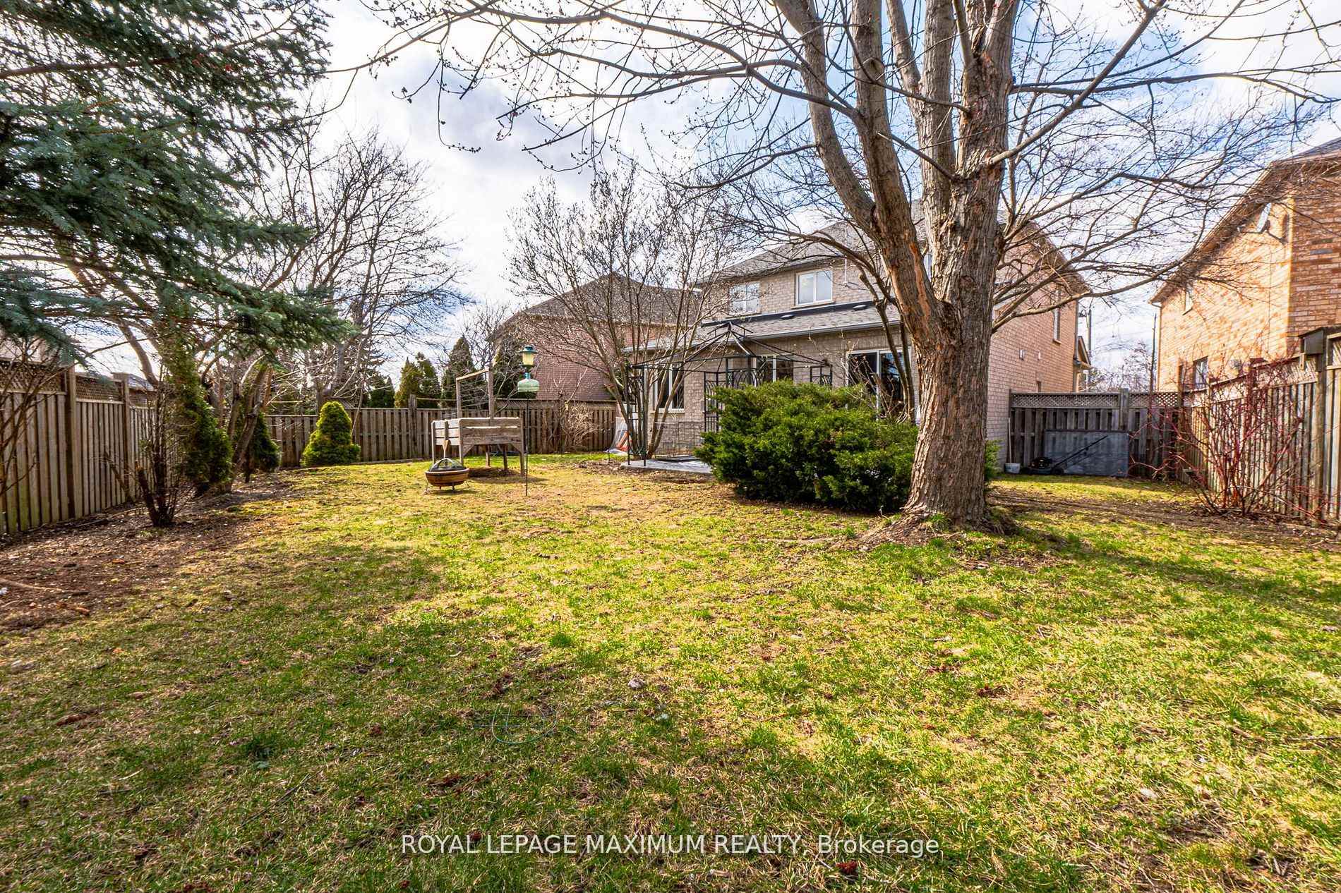 Photo 40 of 104 Lookout Point Court, Vaughan, West Woodbridge — HOMEH