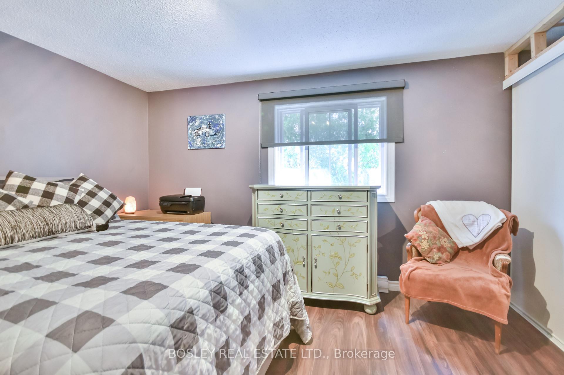 Photo 12 of 291 Otter Crescent, Midland — HOMEH