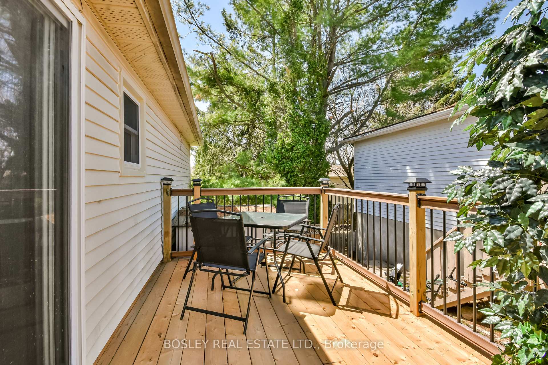 Photo 17 of 291 Otter Crescent, Midland — HOMEH