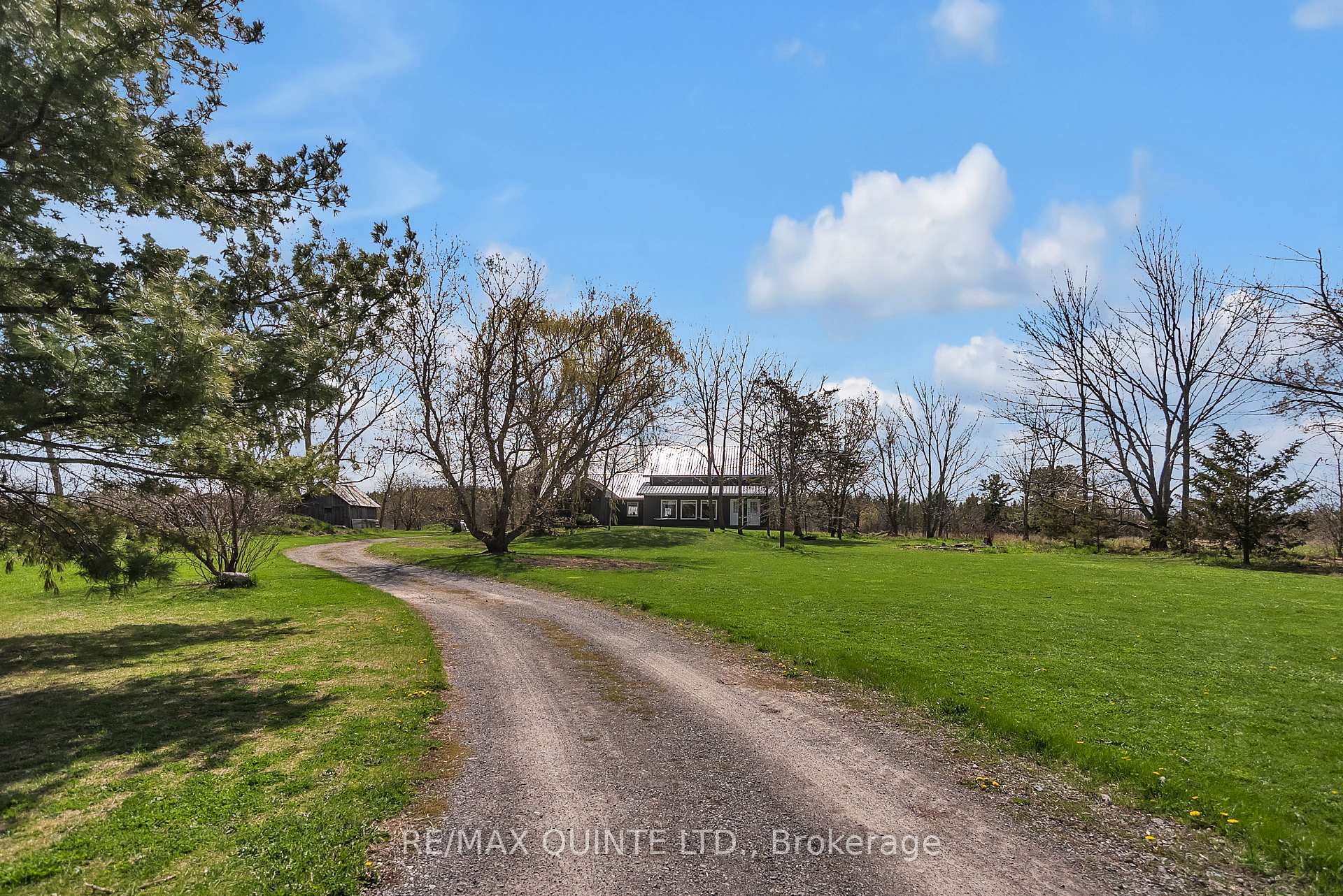Photo 3 of 2562 County Road 13, Prince Edward County, South Marysburg Ward — HOMEH