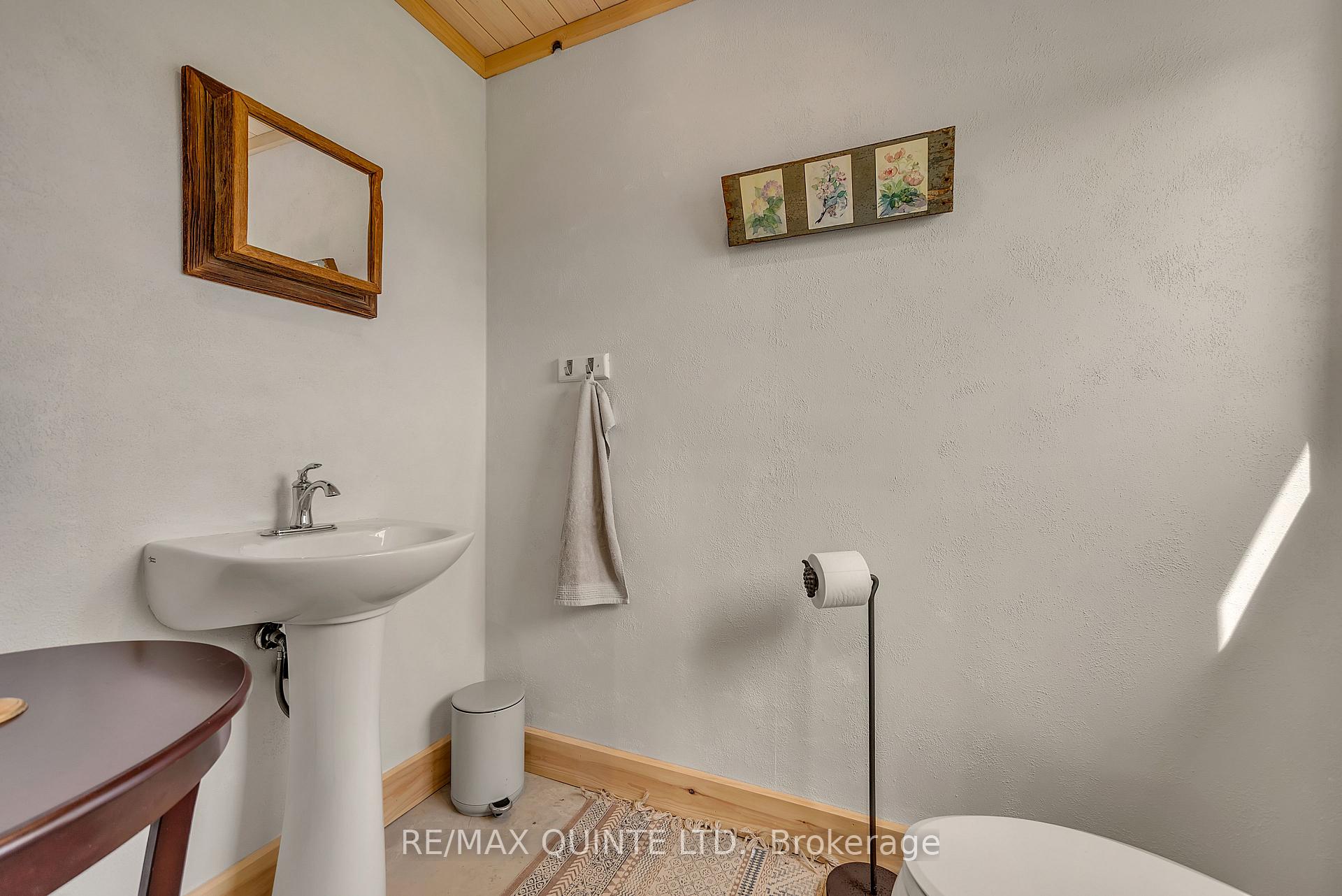 Photo 5 of 2562 County Road 13, Prince Edward County, South Marysburg Ward — HOMEH