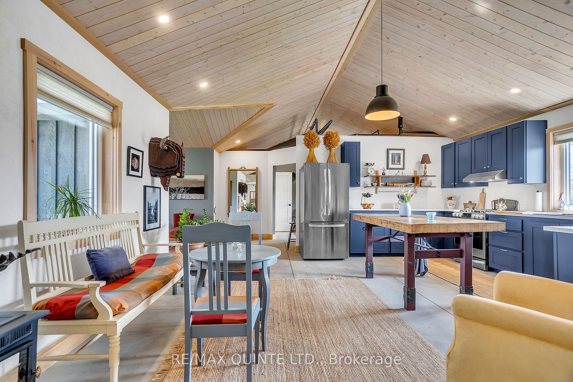 Photo 12 of 2562 County Road 13, Prince Edward County, South Marysburg Ward — HOMEH
