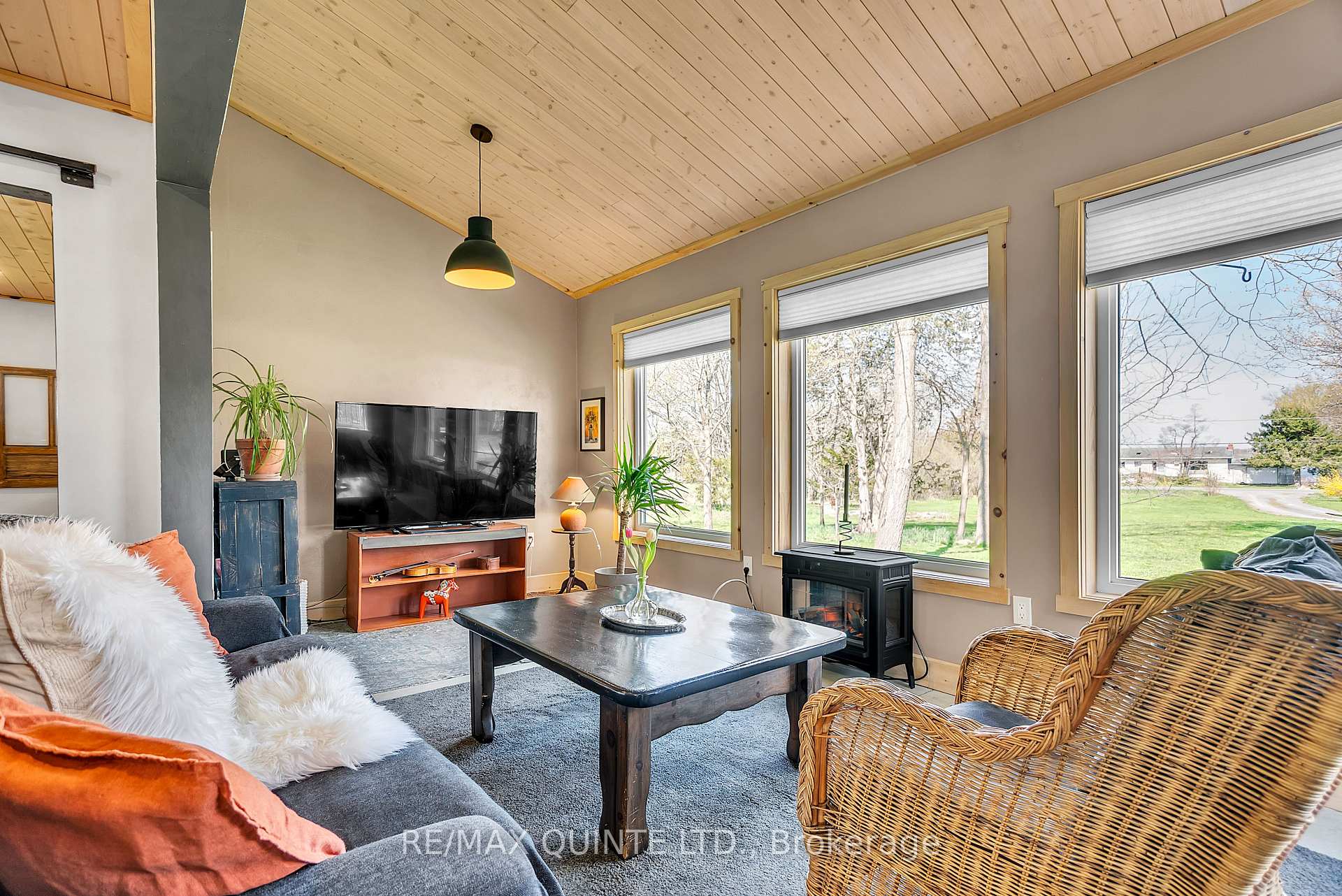 Photo 26 of 2562 County Road 13, Prince Edward County, South Marysburg Ward — HOMEH