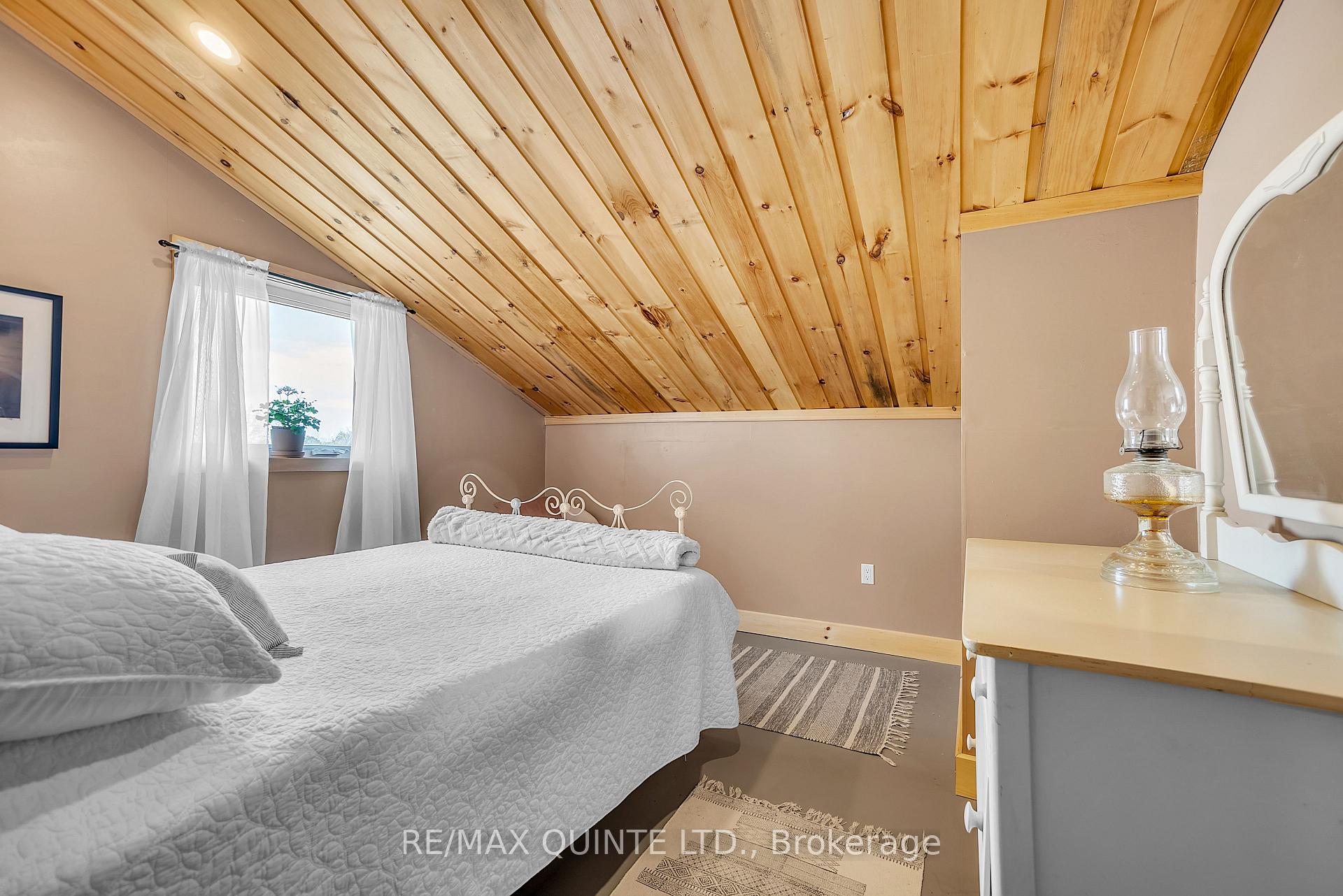 Photo 35 of 2562 County Road 13, Prince Edward County, South Marysburg Ward — HOMEH