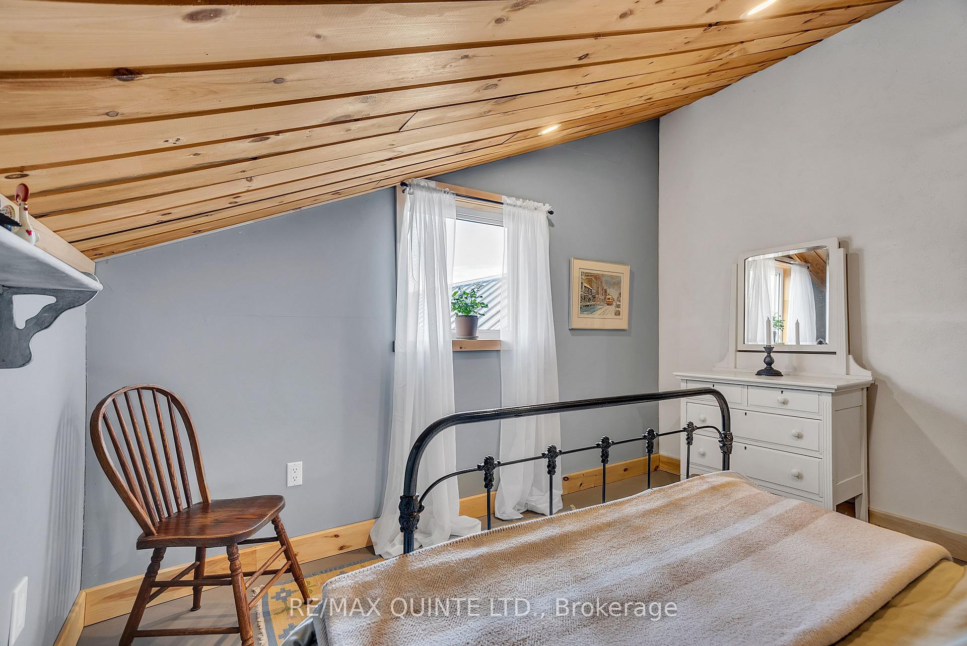 Photo 37 of 2562 County Road 13, Prince Edward County, South Marysburg Ward — HOMEH