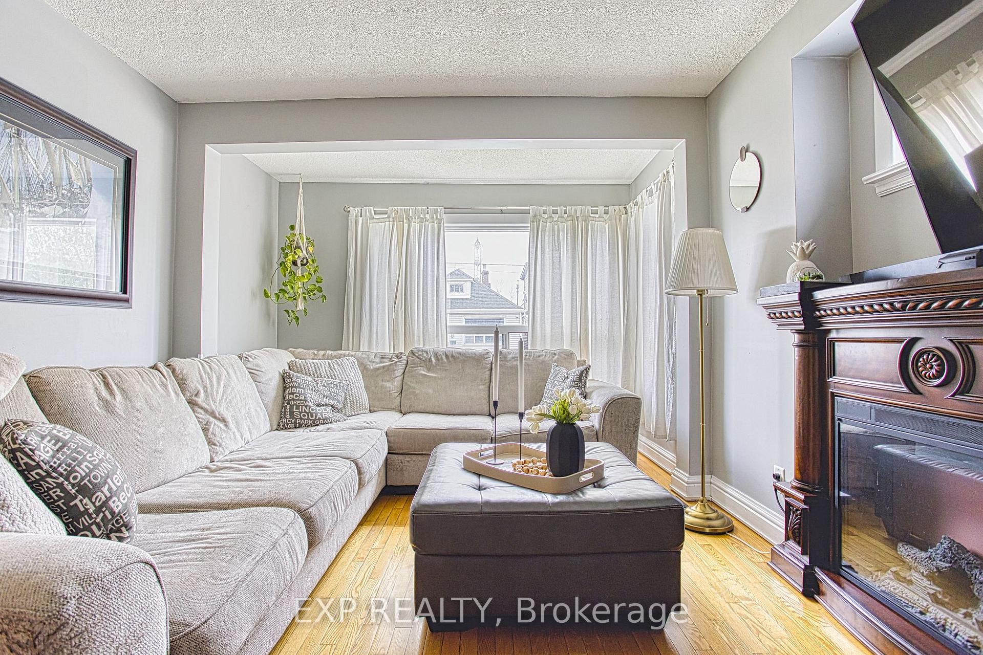 Photo 23 of 335 Fairfield Avenue, Hamilton, Homeside — HOMEH