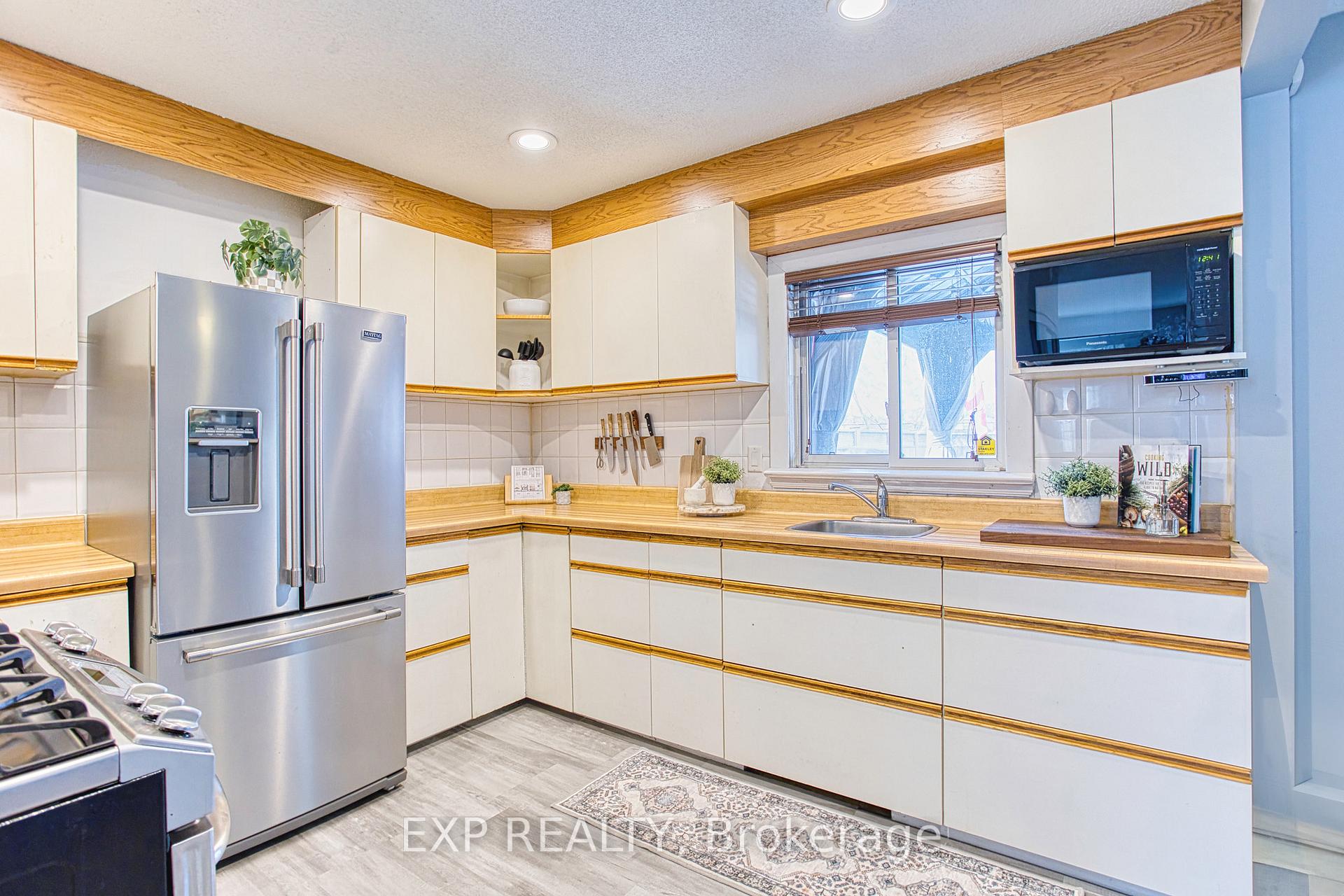 Photo 15 of 335 Fairfield Avenue, Hamilton, Homeside — HOMEH