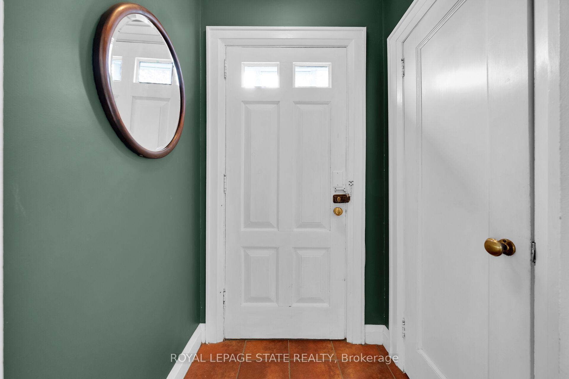 Photo 11 of 37 Mercer Street, Hamilton, Dundas — HOMEH
