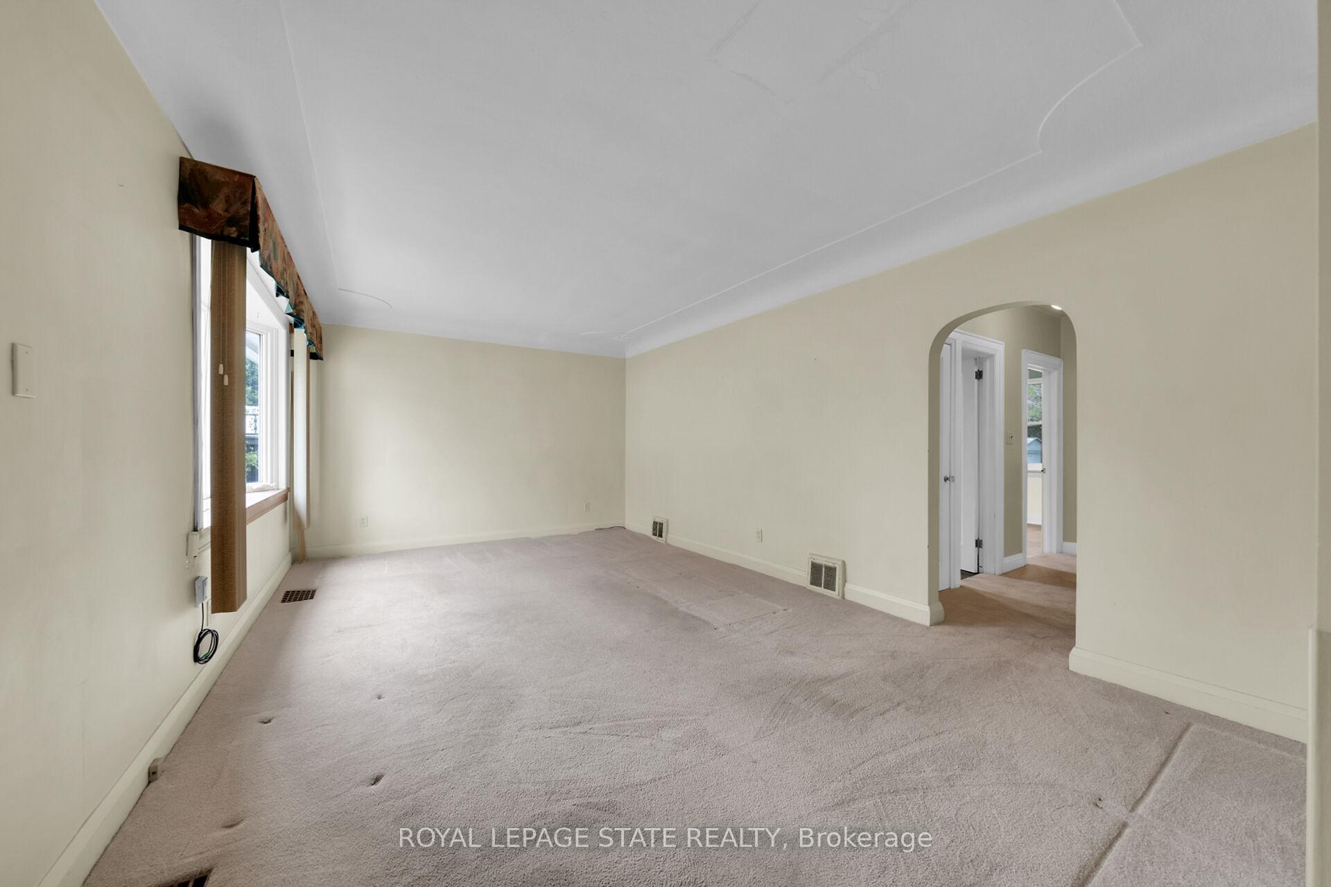Photo 15 of 37 Mercer Street, Hamilton, Dundas — HOMEH