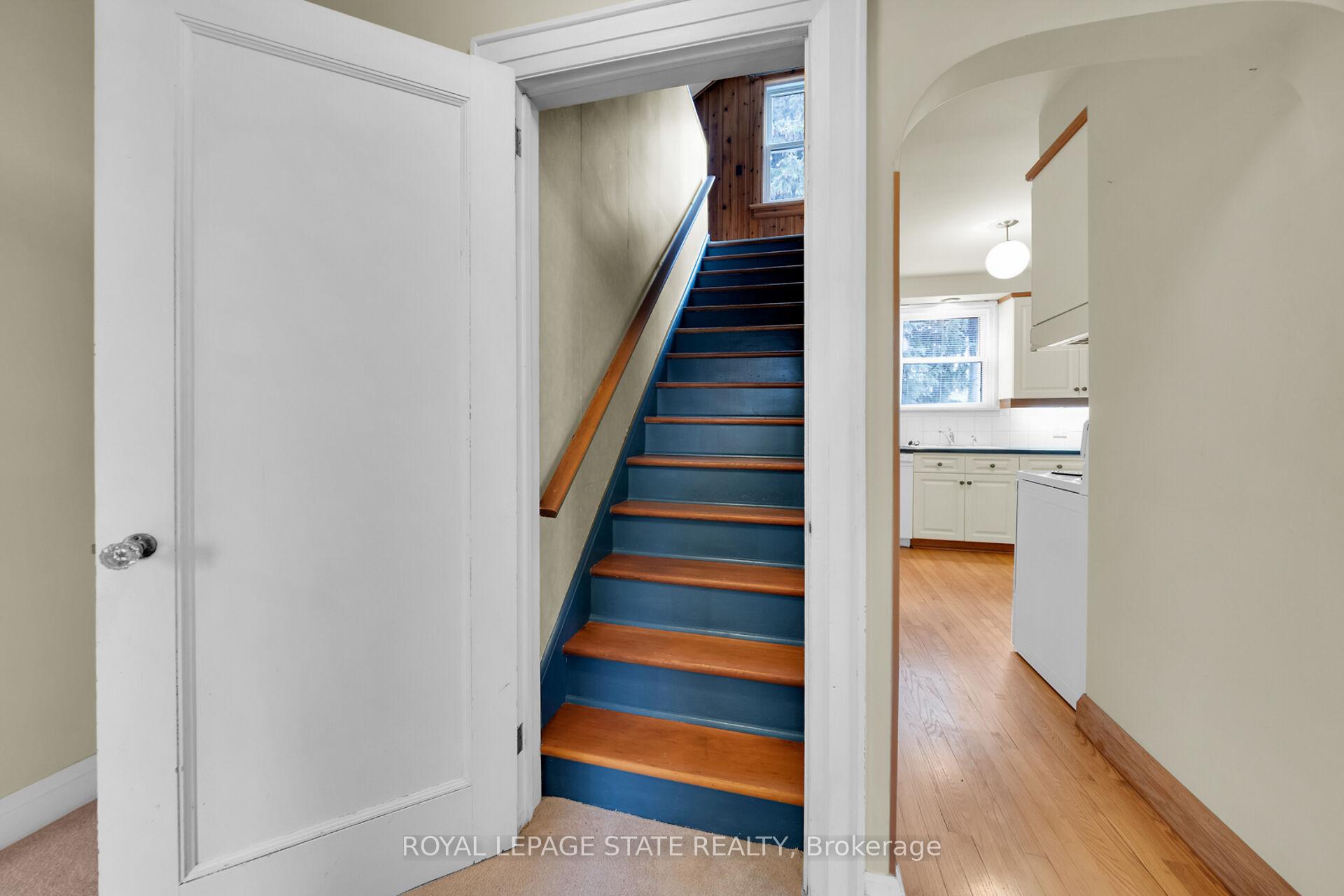 Photo 19 of 37 Mercer Street, Hamilton, Dundas — HOMEH