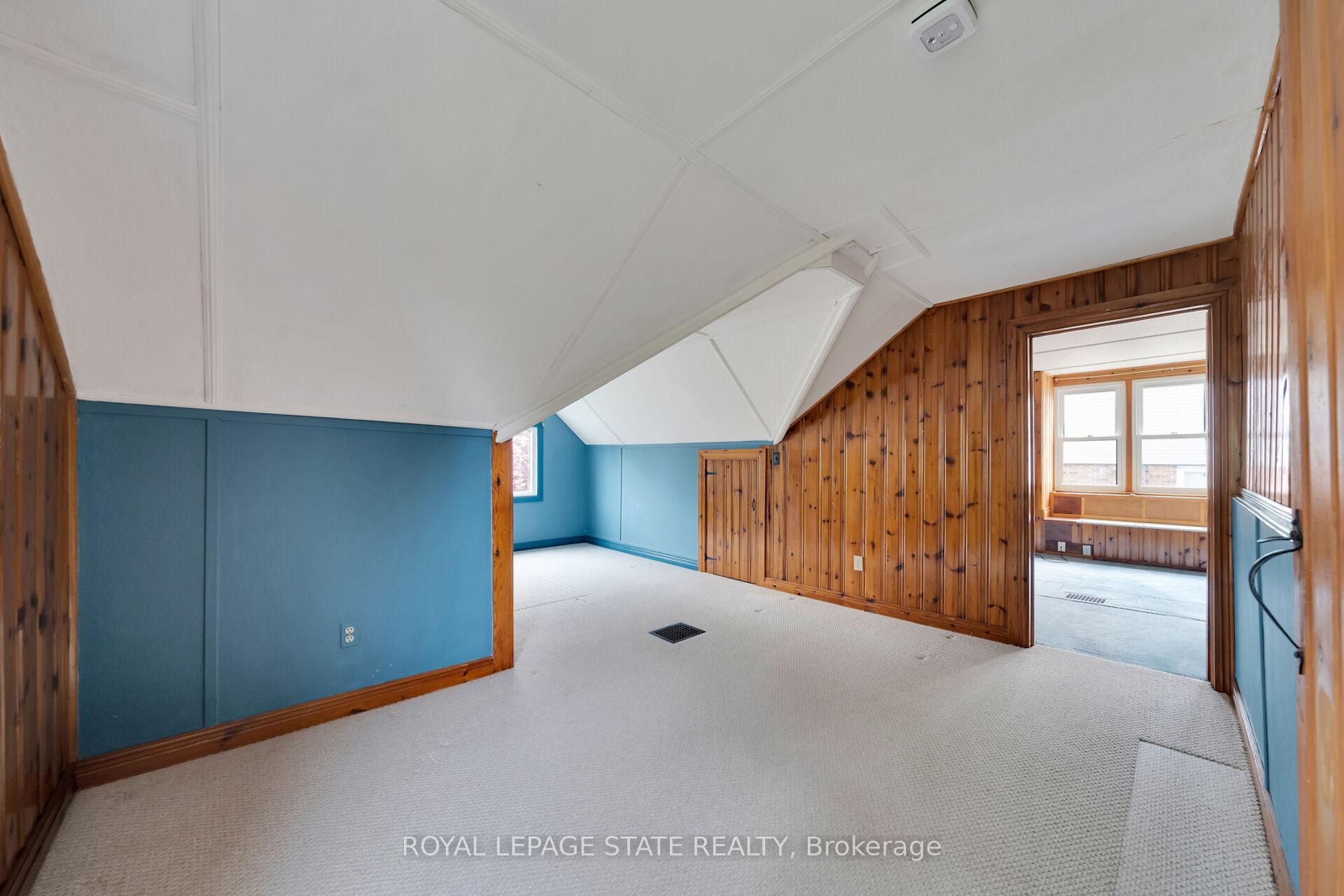 Photo 17 of 37 Mercer Street, Hamilton, Dundas — HOMEH