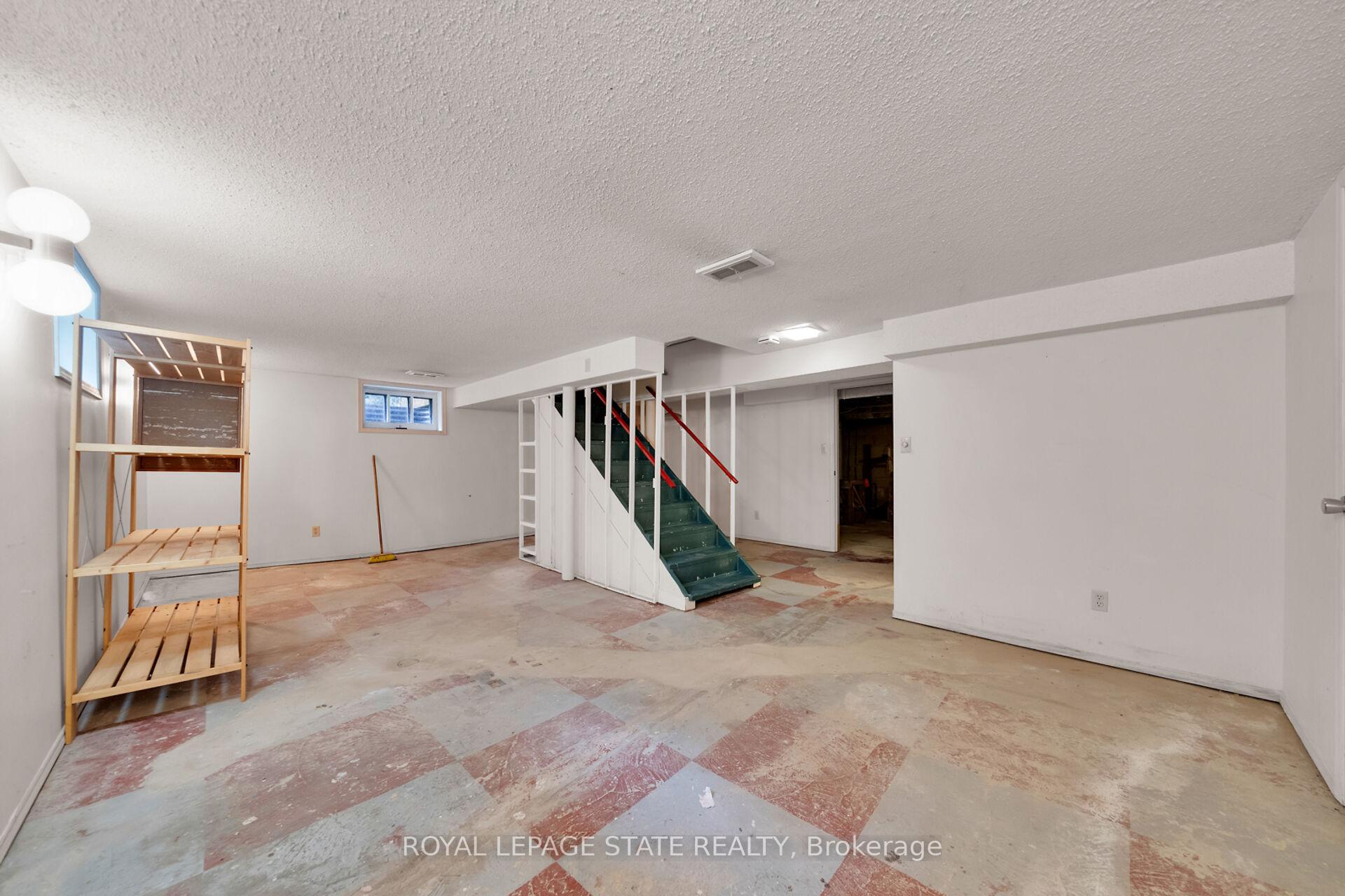 Photo 16 of 37 Mercer Street, Hamilton, Dundas — HOMEH