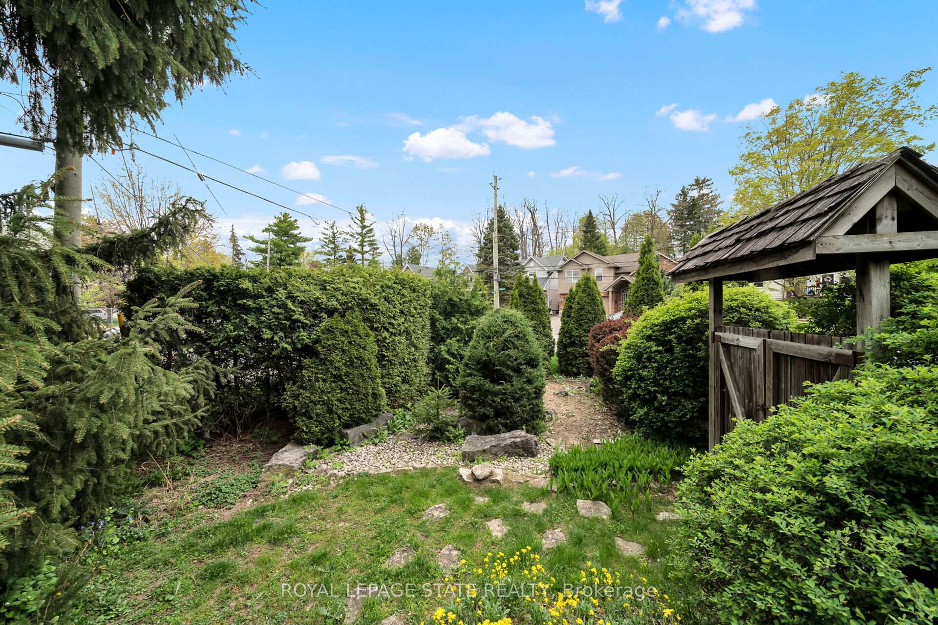 Photo 40 of 37 Mercer Street, Hamilton, Dundas — HOMEH