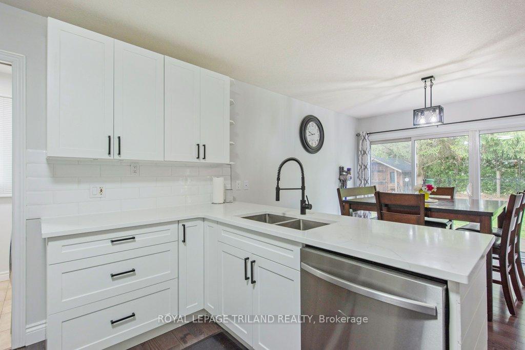 Photo 7 of 18 Penhale Avenue, St. Thomas — HOMEH