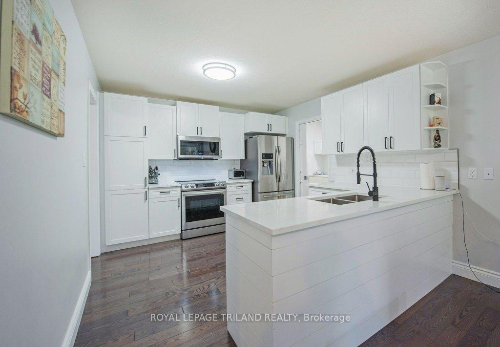 Photo 6 of 18 Penhale Avenue, St. Thomas — HOMEH