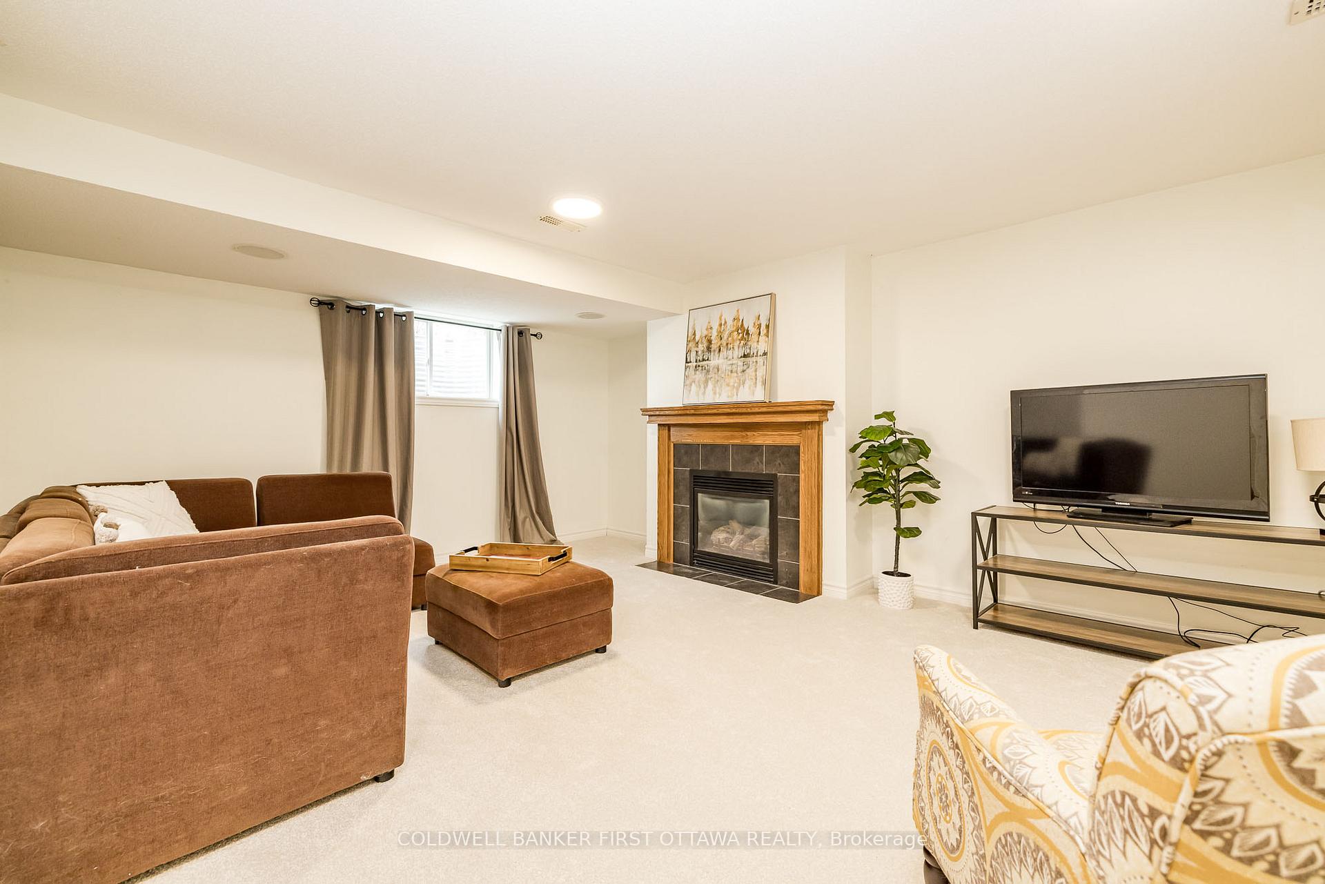 Photo 21 of 109 Mojave Crescent, Ottawa, Stittsville (North) — HOMEH
