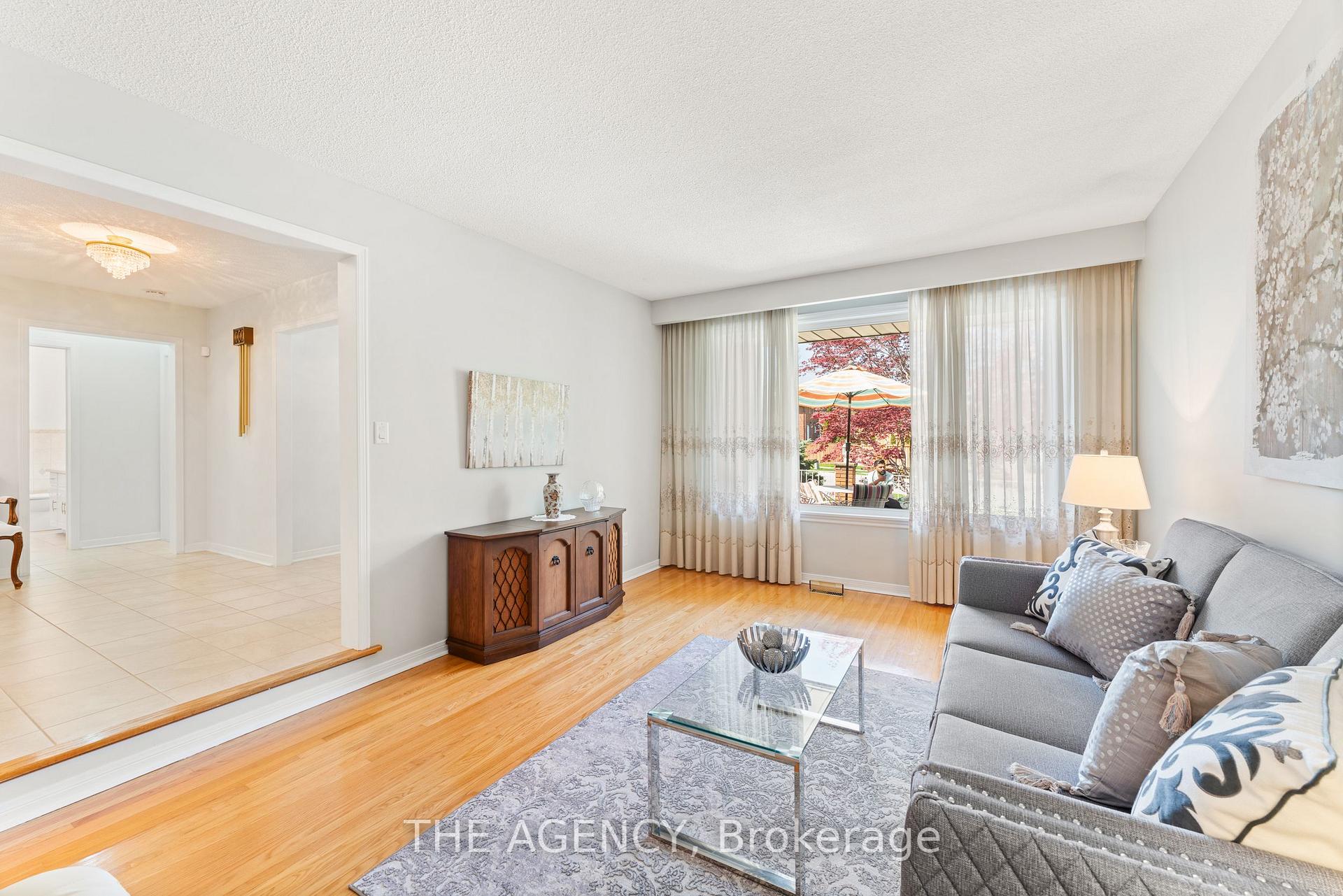 Photo 24 of 46 Jeanne Drive, Vaughan, East Woodbridge — HOMEH