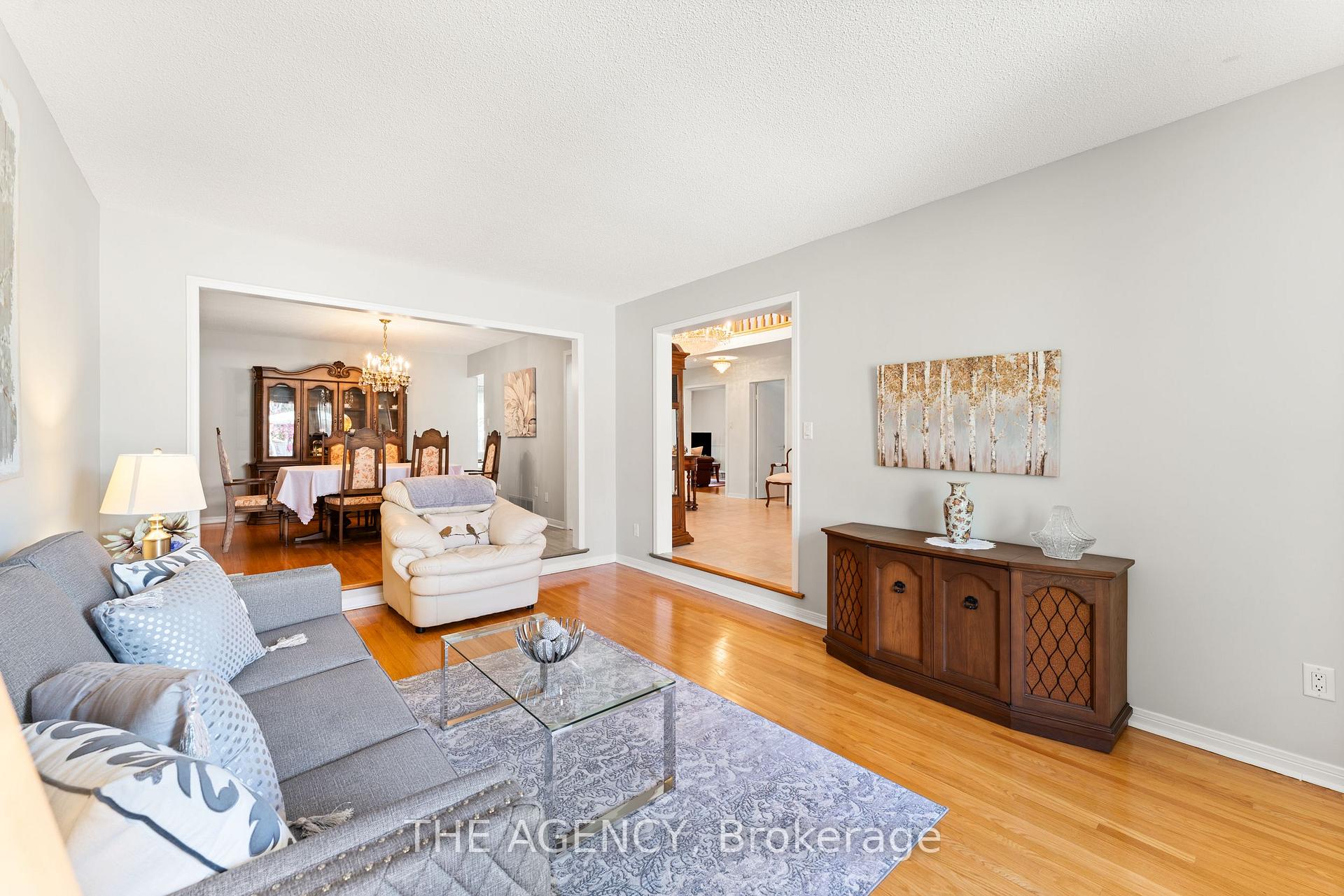 Photo 8 of 46 Jeanne Drive, Vaughan, East Woodbridge — HOMEH